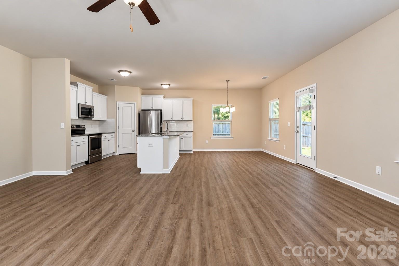 Single Family Residence at 2647 Dellinger Drive, Charlotte, photo 6 of 34