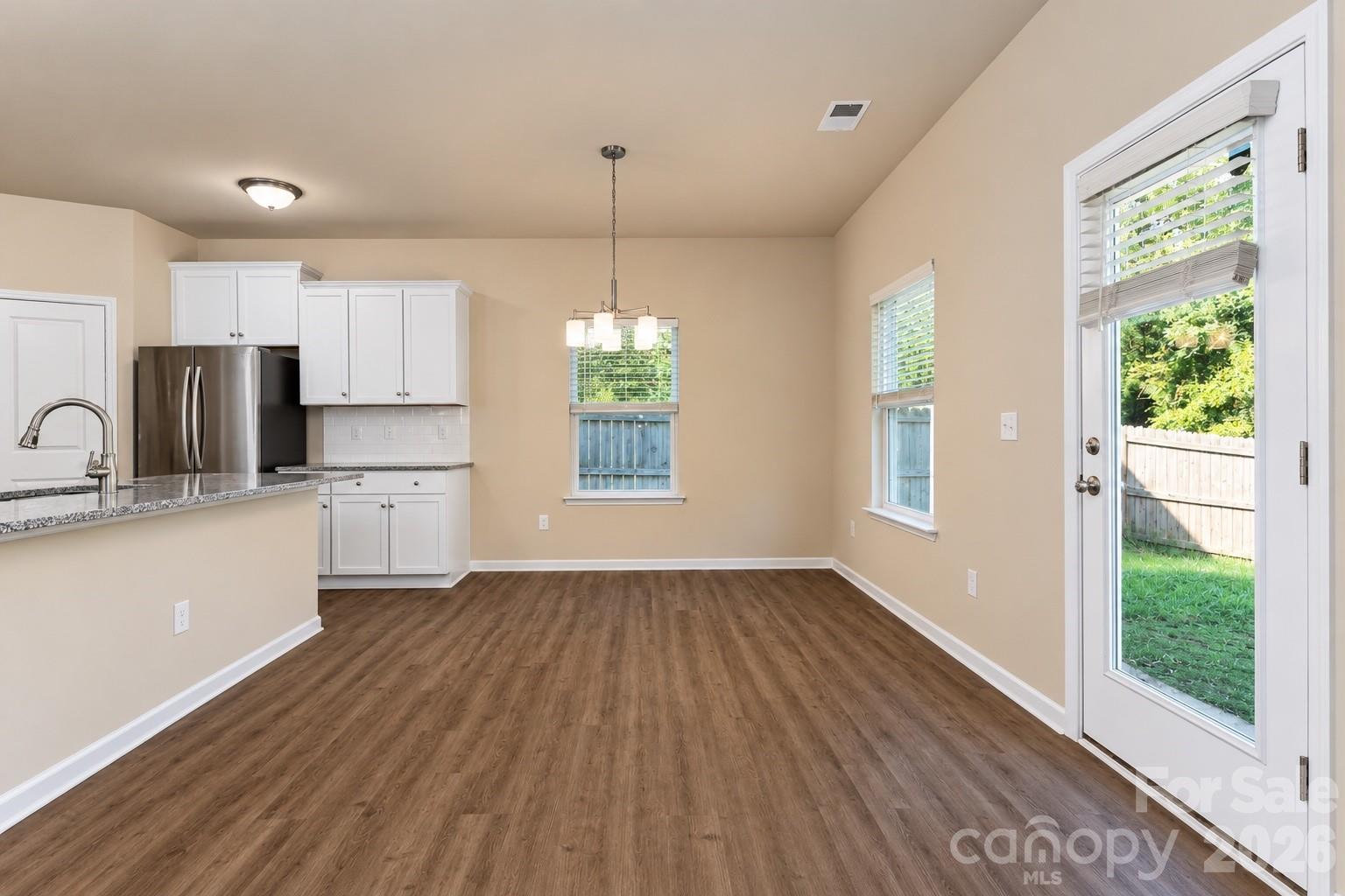 Single Family Residence at 2647 Dellinger Drive, Charlotte, photo 9 of 34