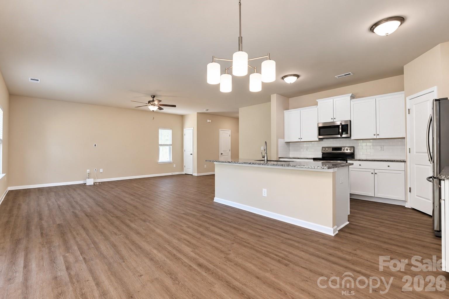 Single Family Residence at 2647 Dellinger Drive, Charlotte, photo 10 of 34