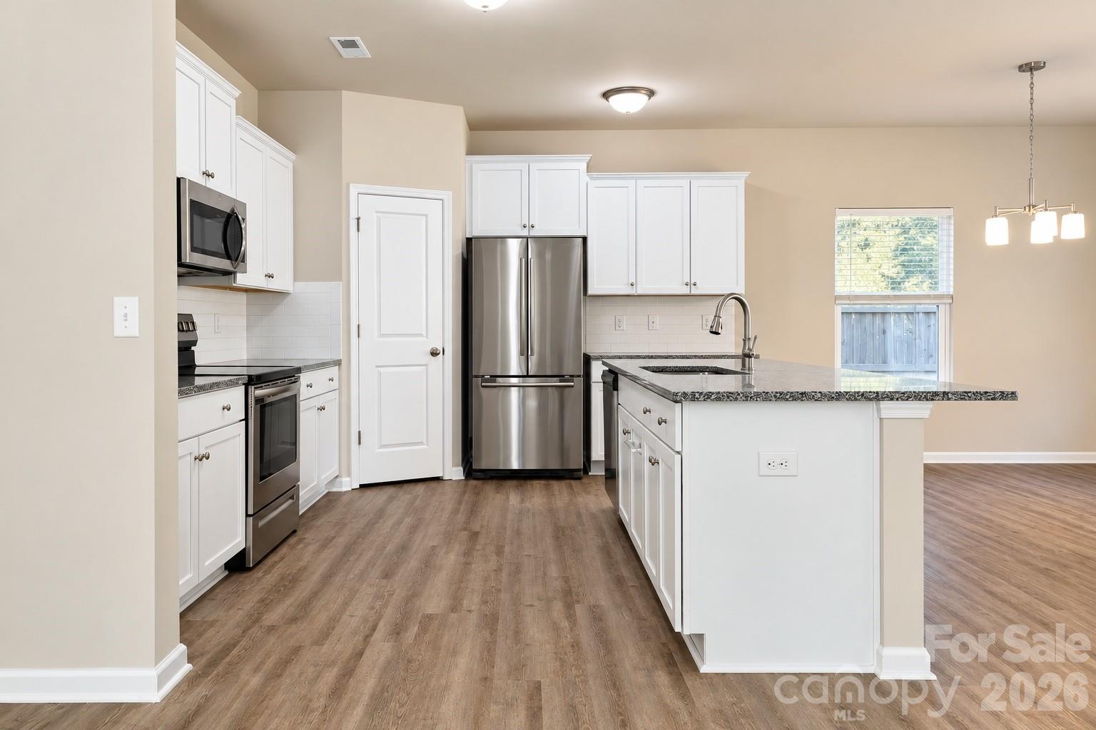 Single Family Residence at 2647 Dellinger Drive, Charlotte, photo 12 of 34