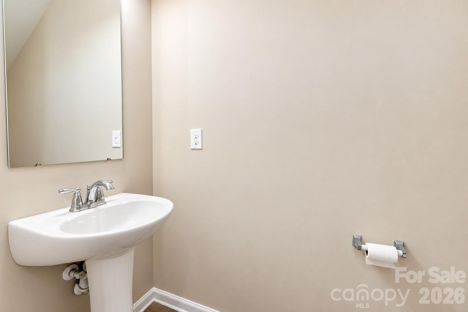 Single Family Residence at 2647 Dellinger Drive, Charlotte, photo 15 of 34