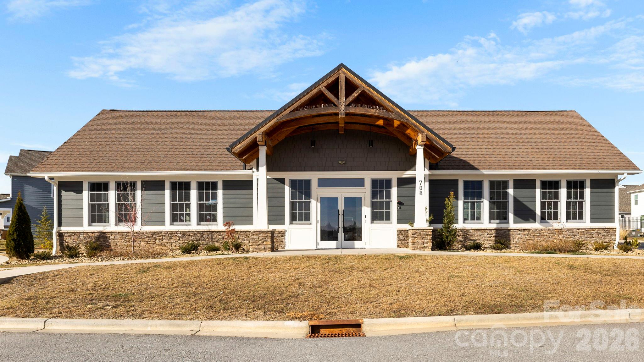 Clubhouse and a gym - 451 Fox Cove Cove, Hendersonville