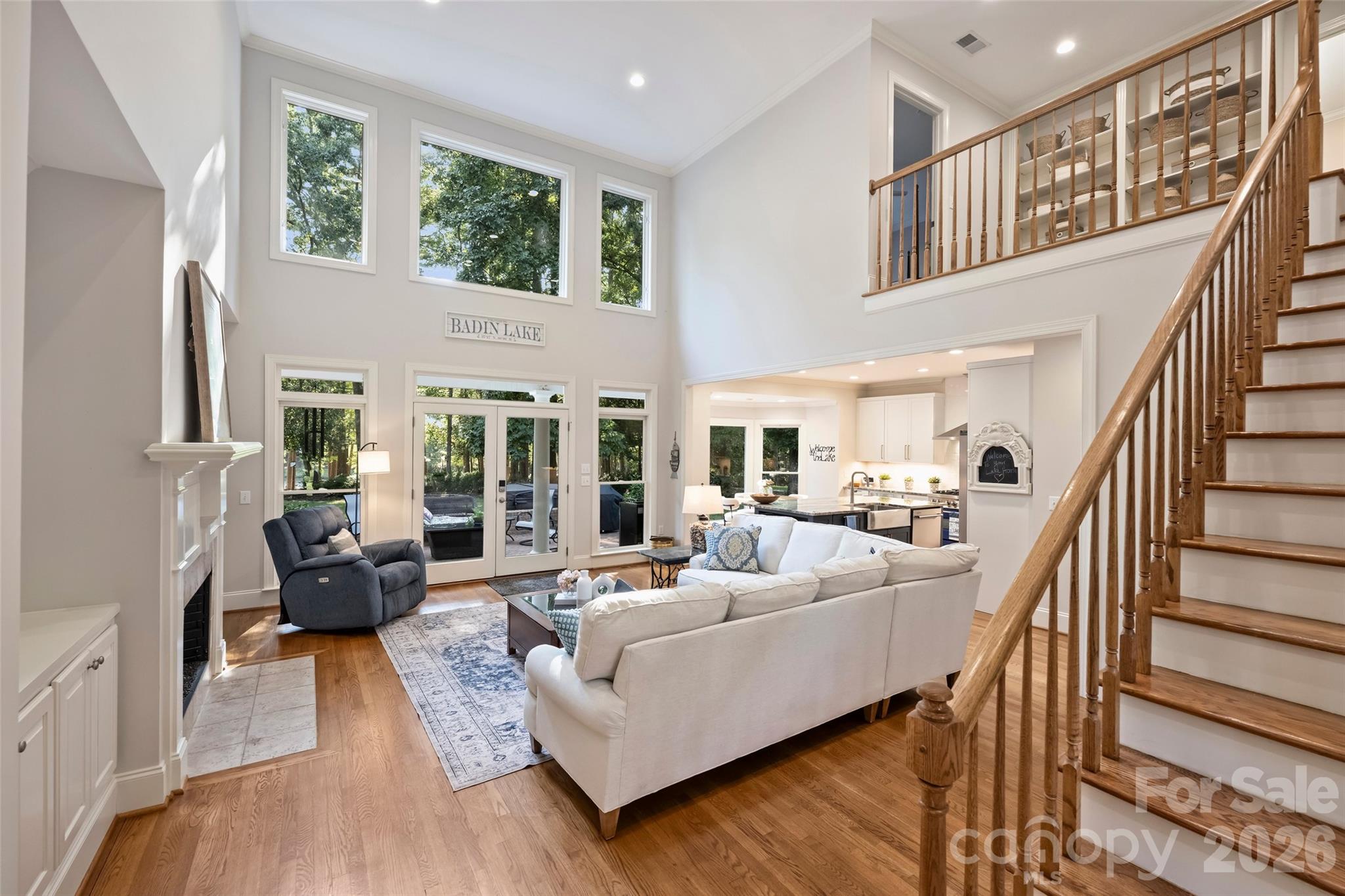 Single Family Residence at 155 Pearl Bay Drive, New London, photo 4 of 36