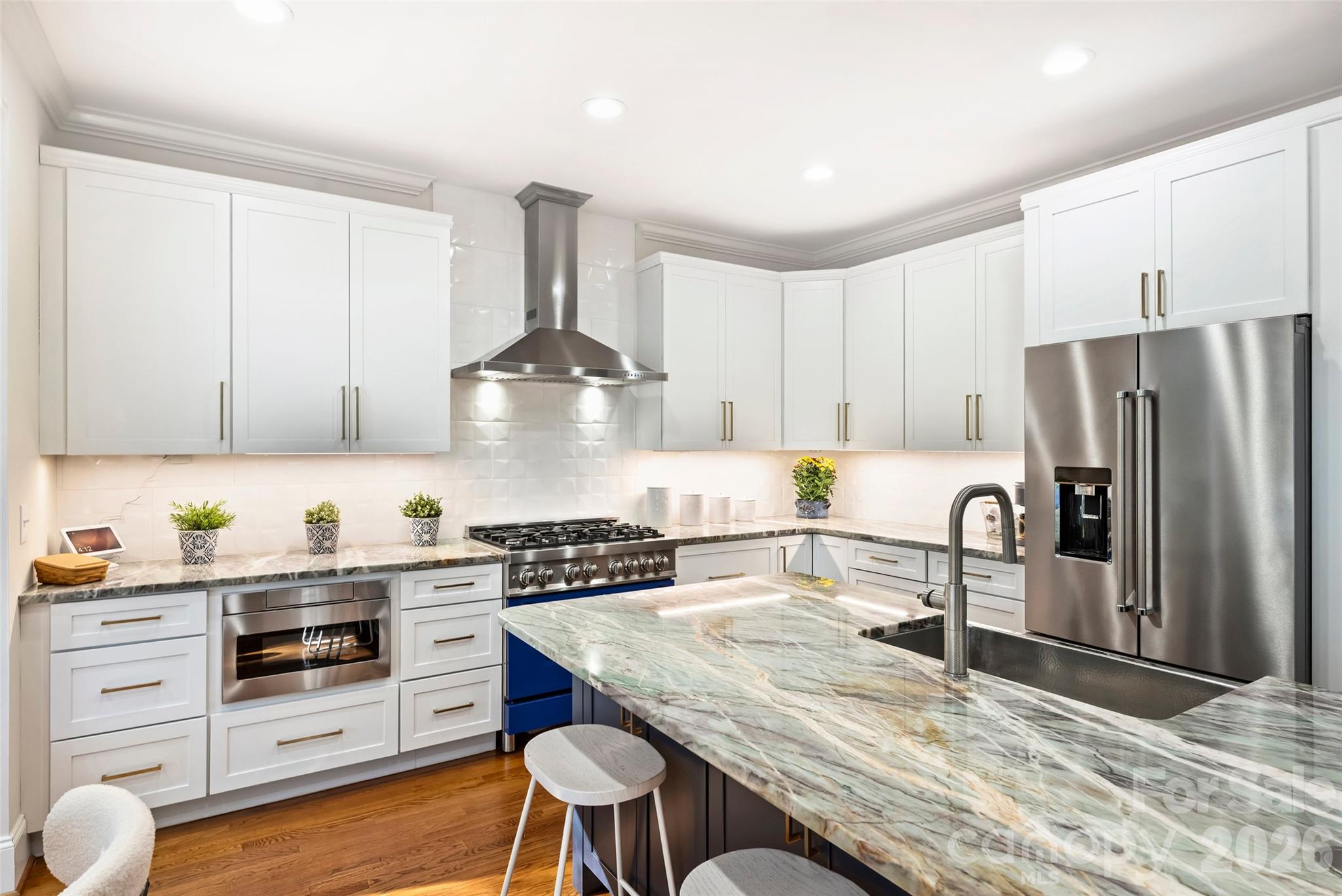 Single Family Residence at 155 Pearl Bay Drive, New London, photo 10 of 36