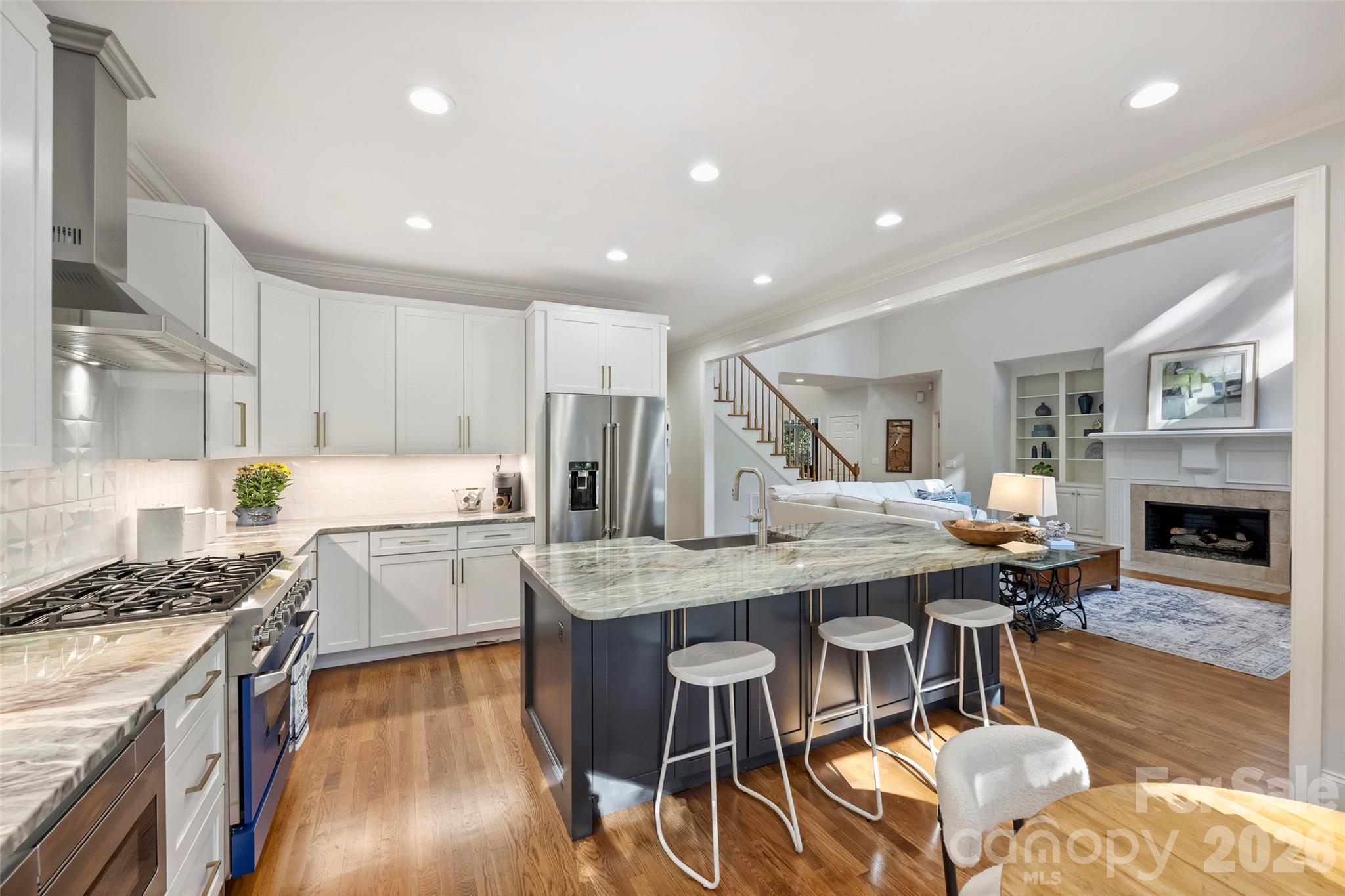 Single Family Residence at 155 Pearl Bay Drive, New London, photo 11 of 36