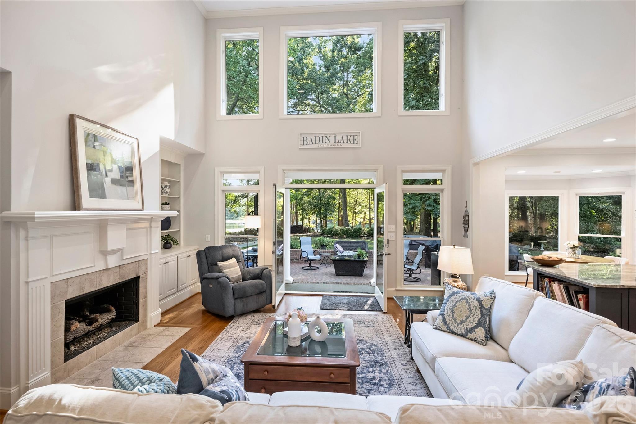Single Family Residence at 155 Pearl Bay Drive, New London, photo 6 of 36
