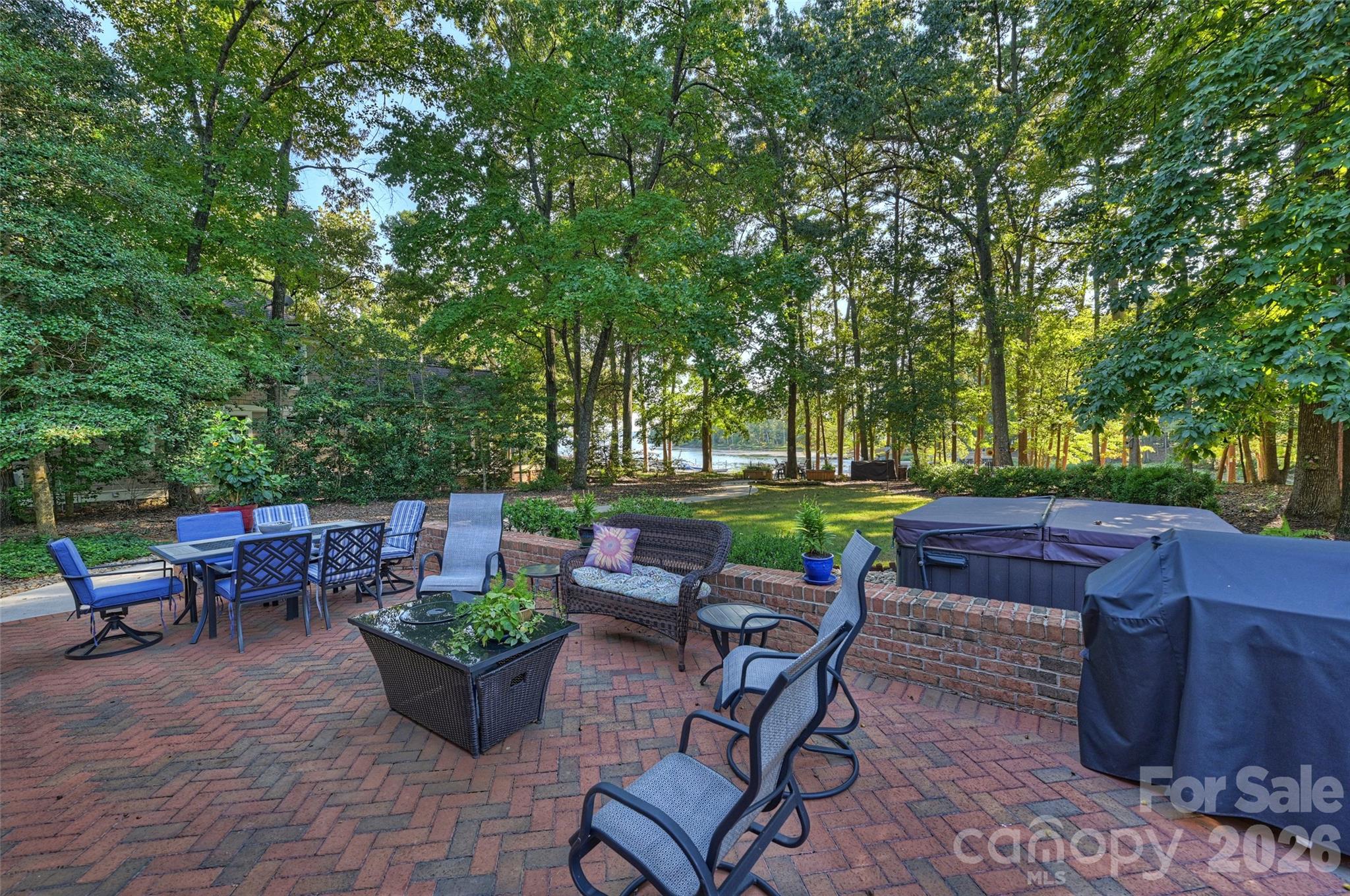 Single Family Residence at 155 Pearl Bay Drive, New London, photo 28 of 36