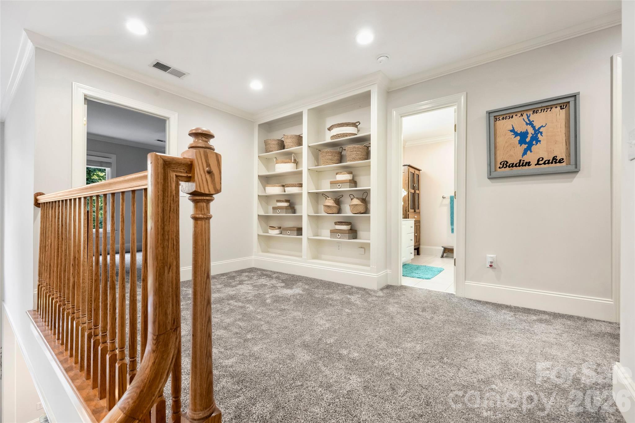 Single Family Residence at 155 Pearl Bay Drive, New London, photo 19 of 36