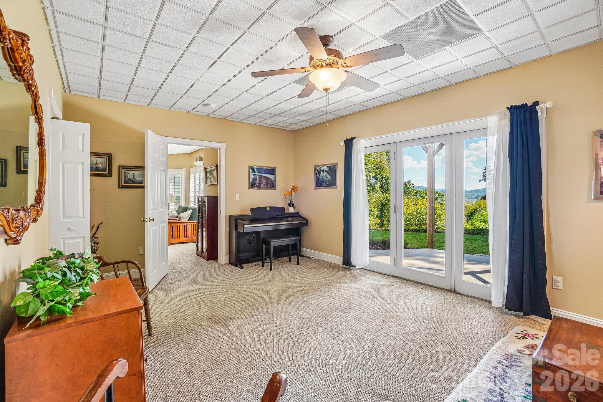 Single Family Residence at 239 Bearwallow Mountain Road, Hendersonville, photo 29 of 38