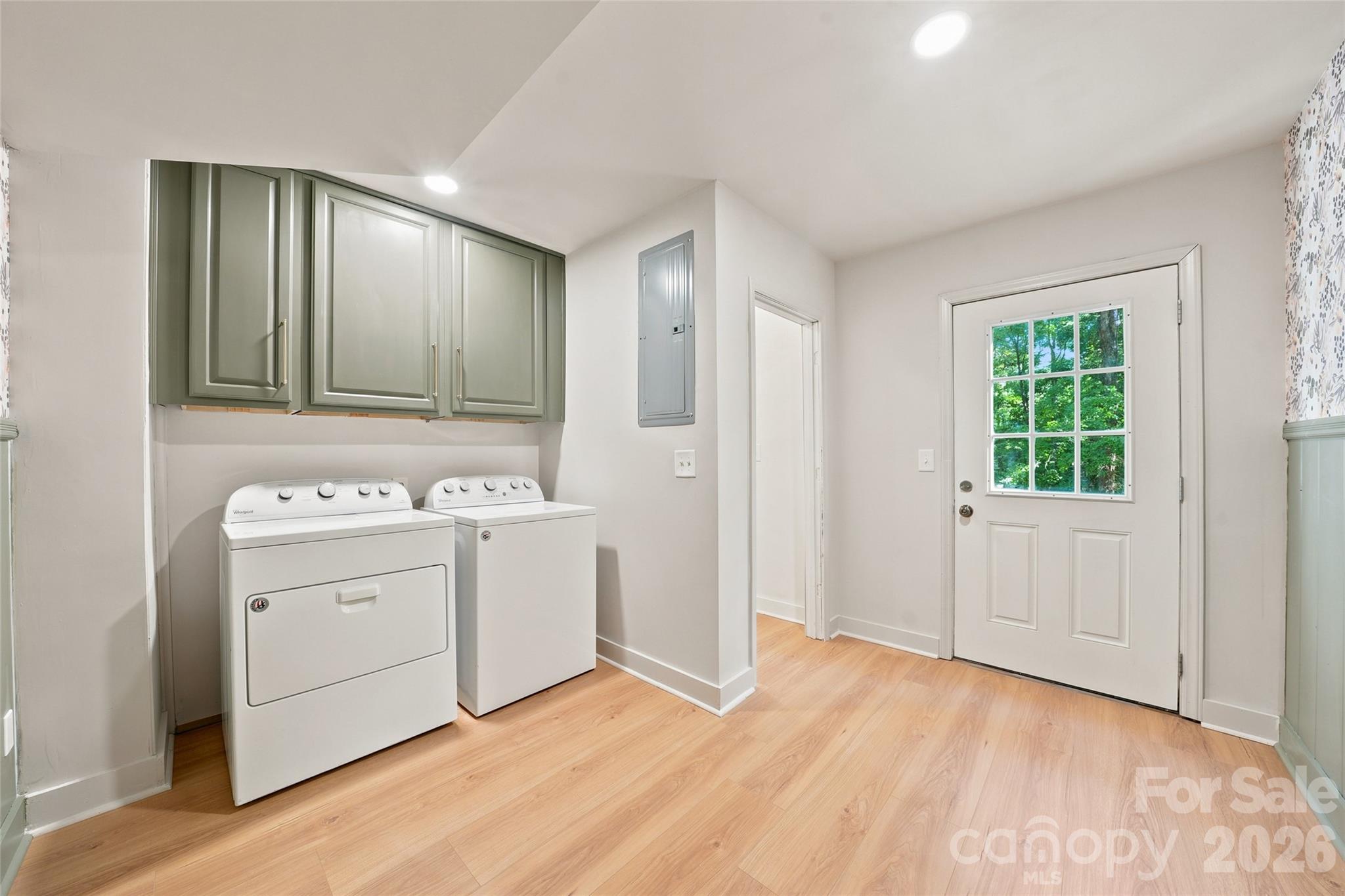 Single Family Residence at 7527 Gayle Avenue, Charlotte, photo 48 of 53