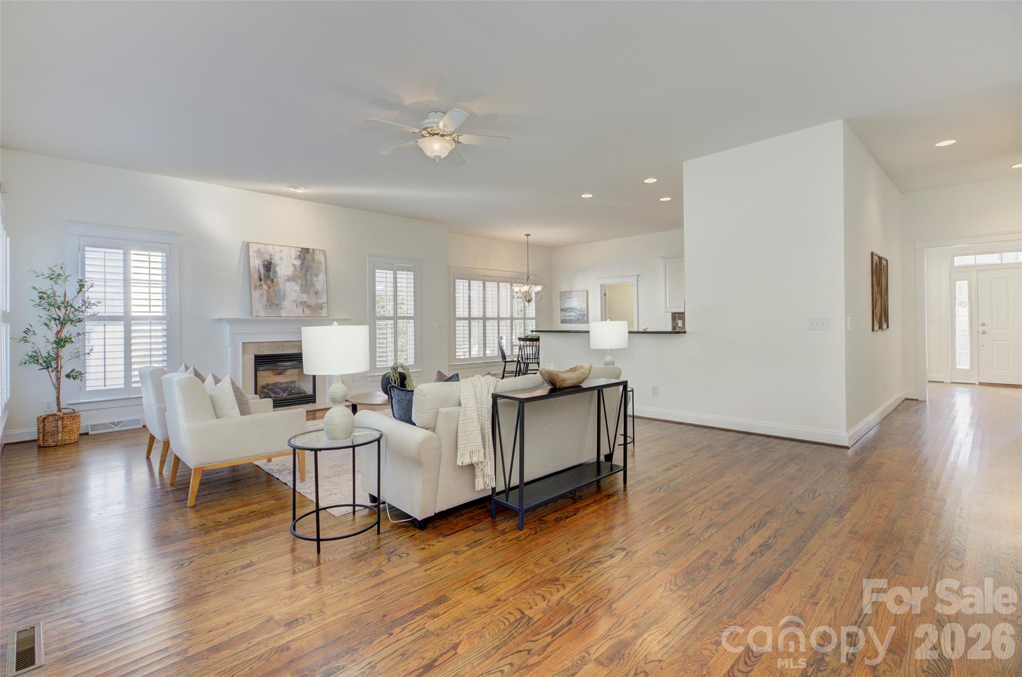 Open living room - 16418 Spruell Street, Huntersville