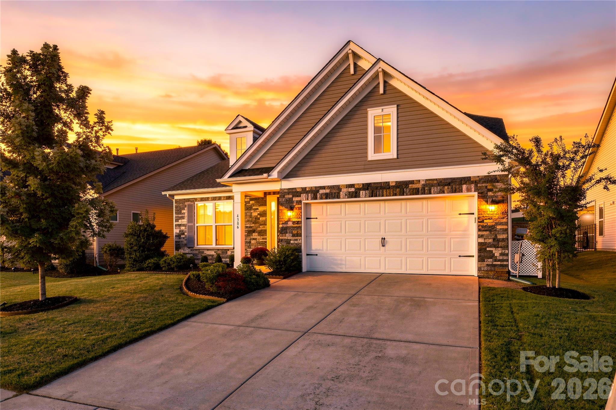 Single Family Residence at 4386 Hunton Dale Road NW, Concord, photo 2 of 22