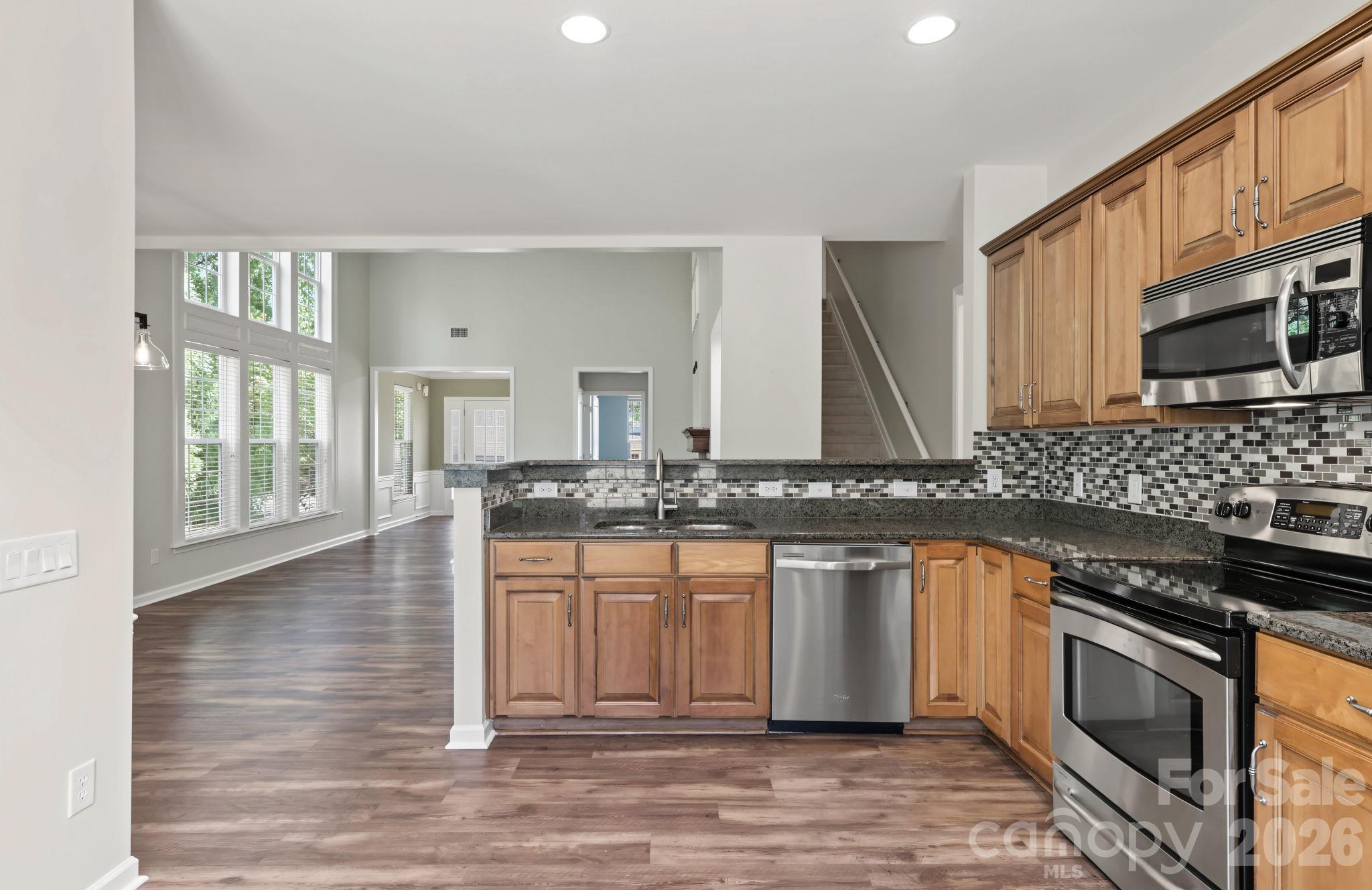 Single Family Residence at 3402 Darlington Road, Matthews, photo 13 of 41