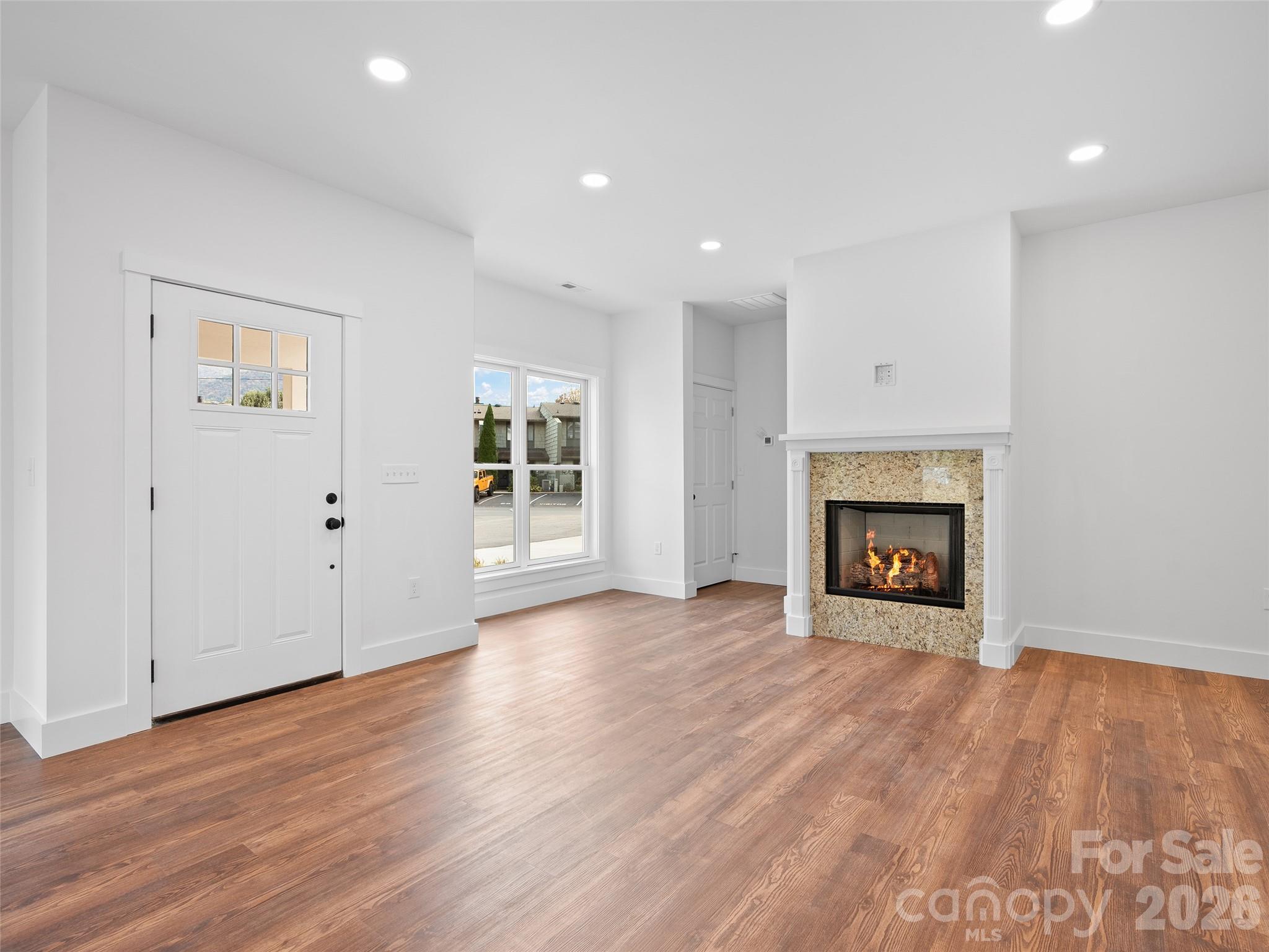 Townhouse at 15 Riemar Lane, Waynesville, photo 11 of 40