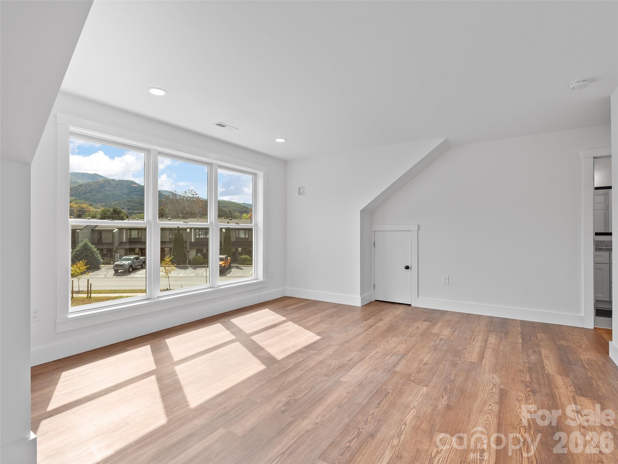 Townhouse at 15 Riemar Lane, Waynesville, photo 13 of 40