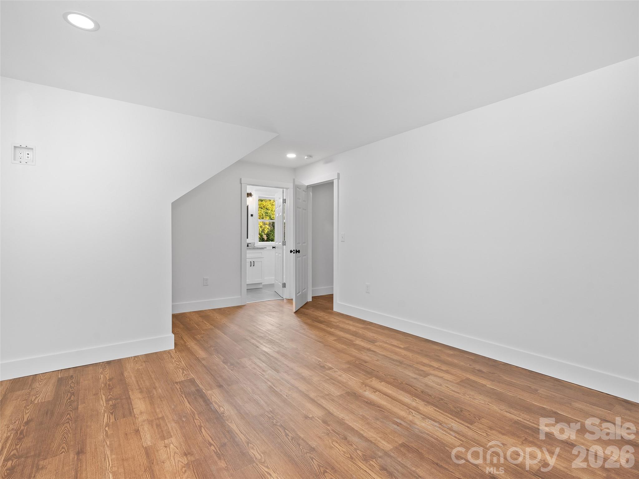 Townhouse at 15 Riemar Lane, Waynesville, photo 14 of 40