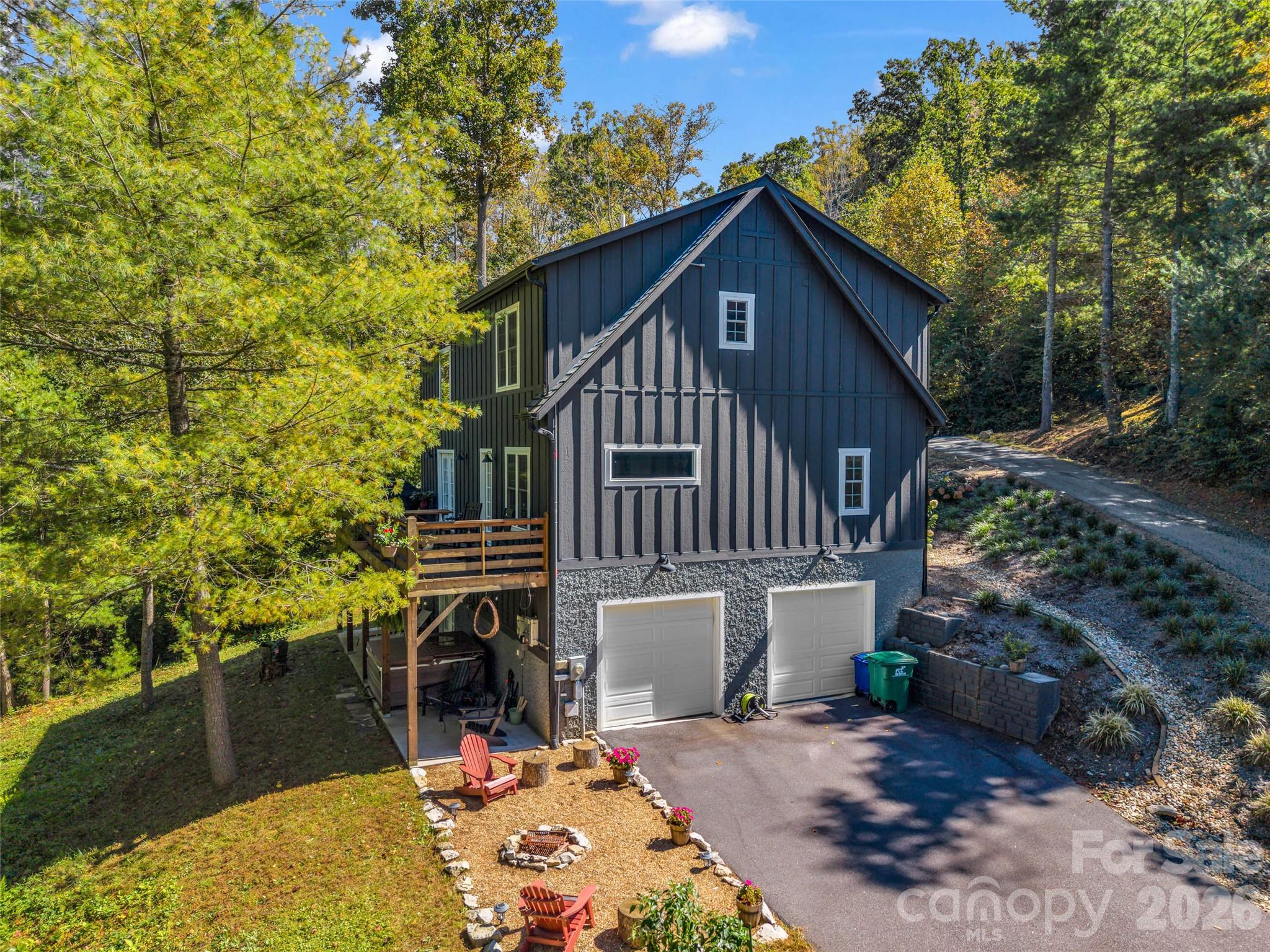 Single Family Residence at 103 Garren Shady Way, Fairview, photo 5 of 48