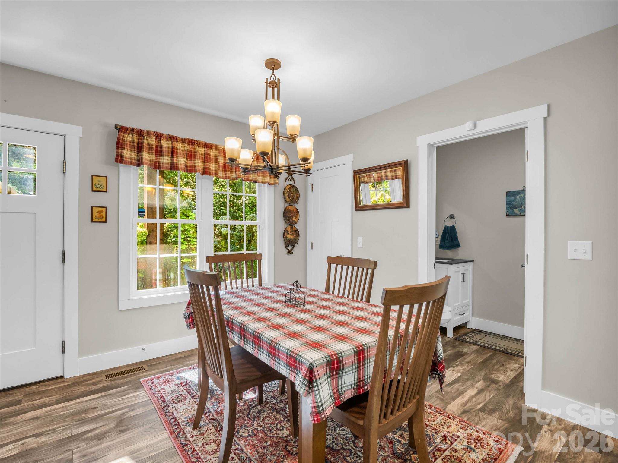 Single Family Residence at 103 Garren Shady Way, Fairview, photo 14 of 48