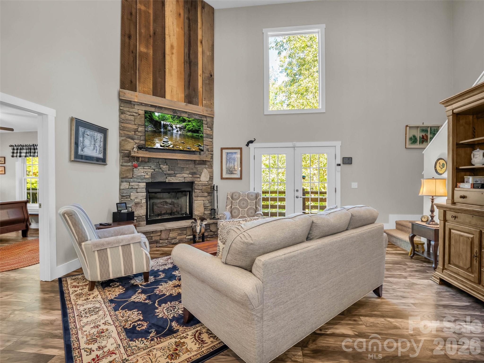 Single Family Residence at 103 Garren Shady Way, Fairview, photo 16 of 48