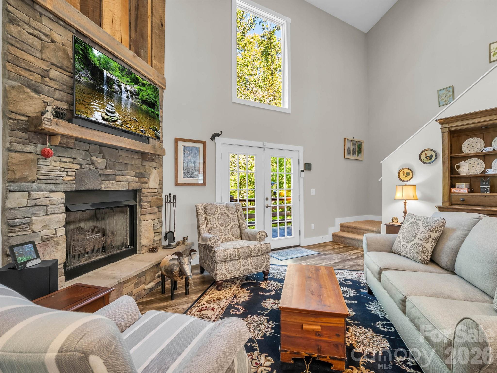 Single Family Residence at 103 Garren Shady Way, Fairview, photo 18 of 48