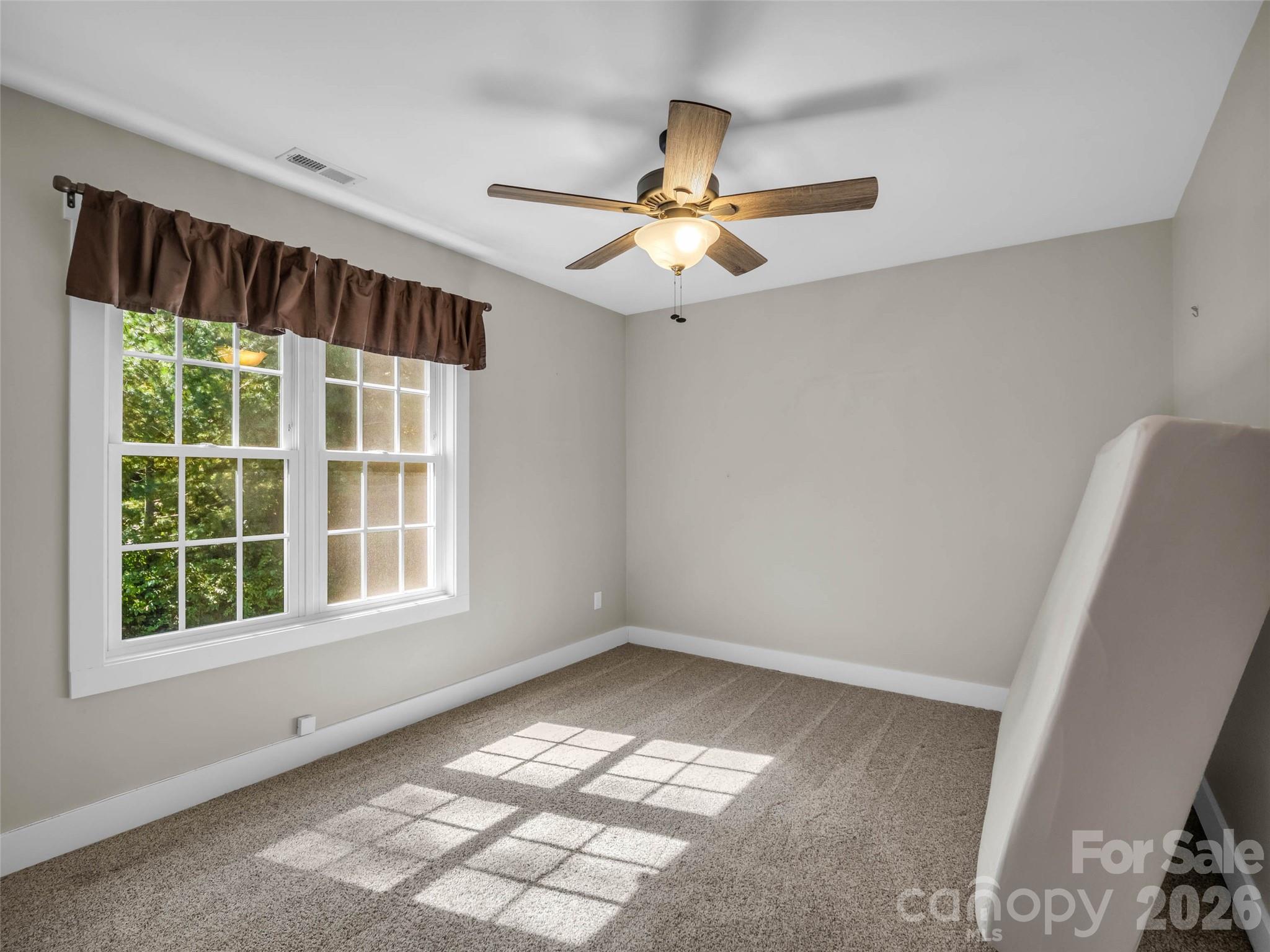 Single Family Residence at 103 Garren Shady Way, Fairview, photo 28 of 48