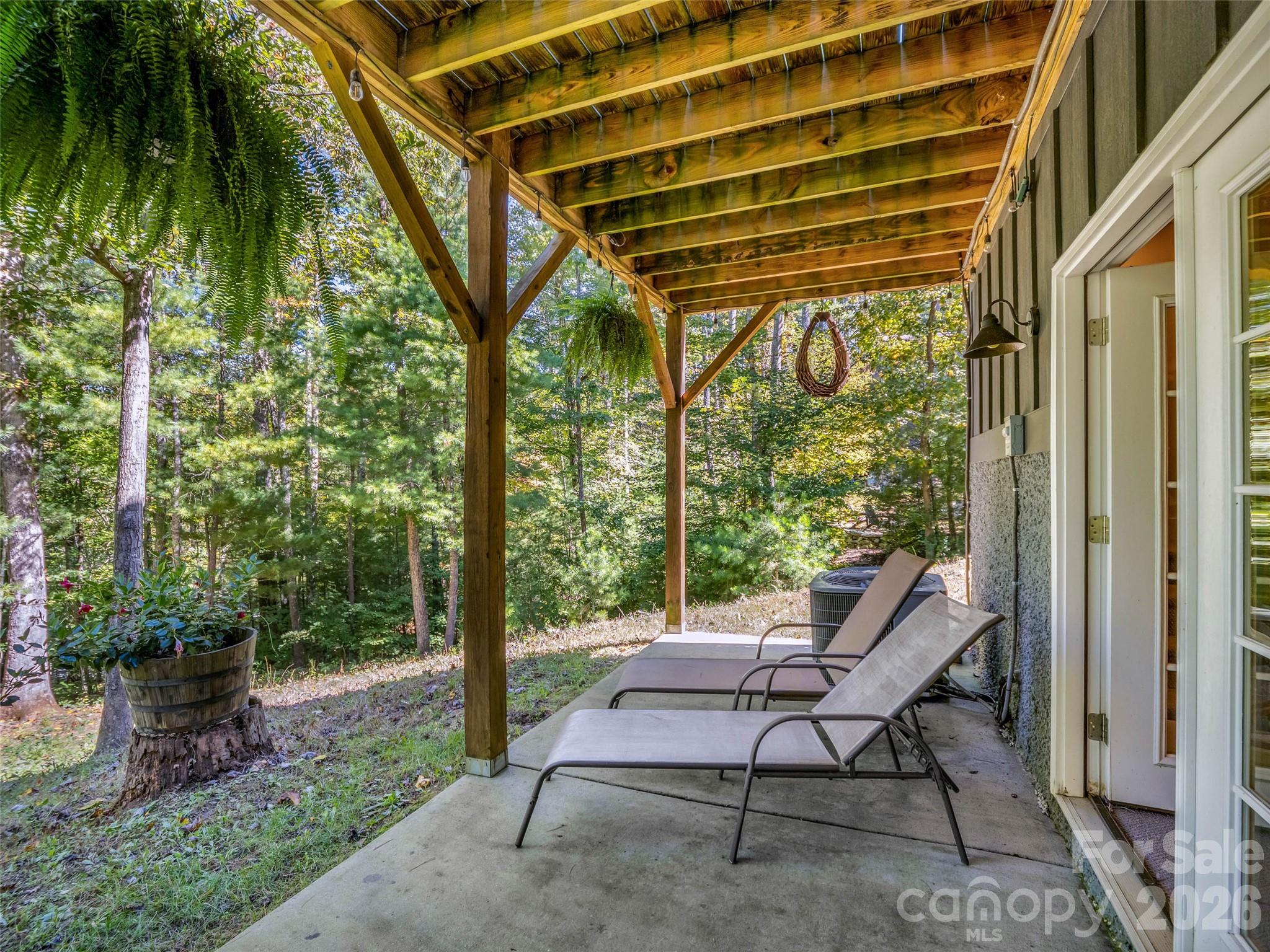 Single Family Residence at 103 Garren Shady Way, Fairview, photo 38 of 48