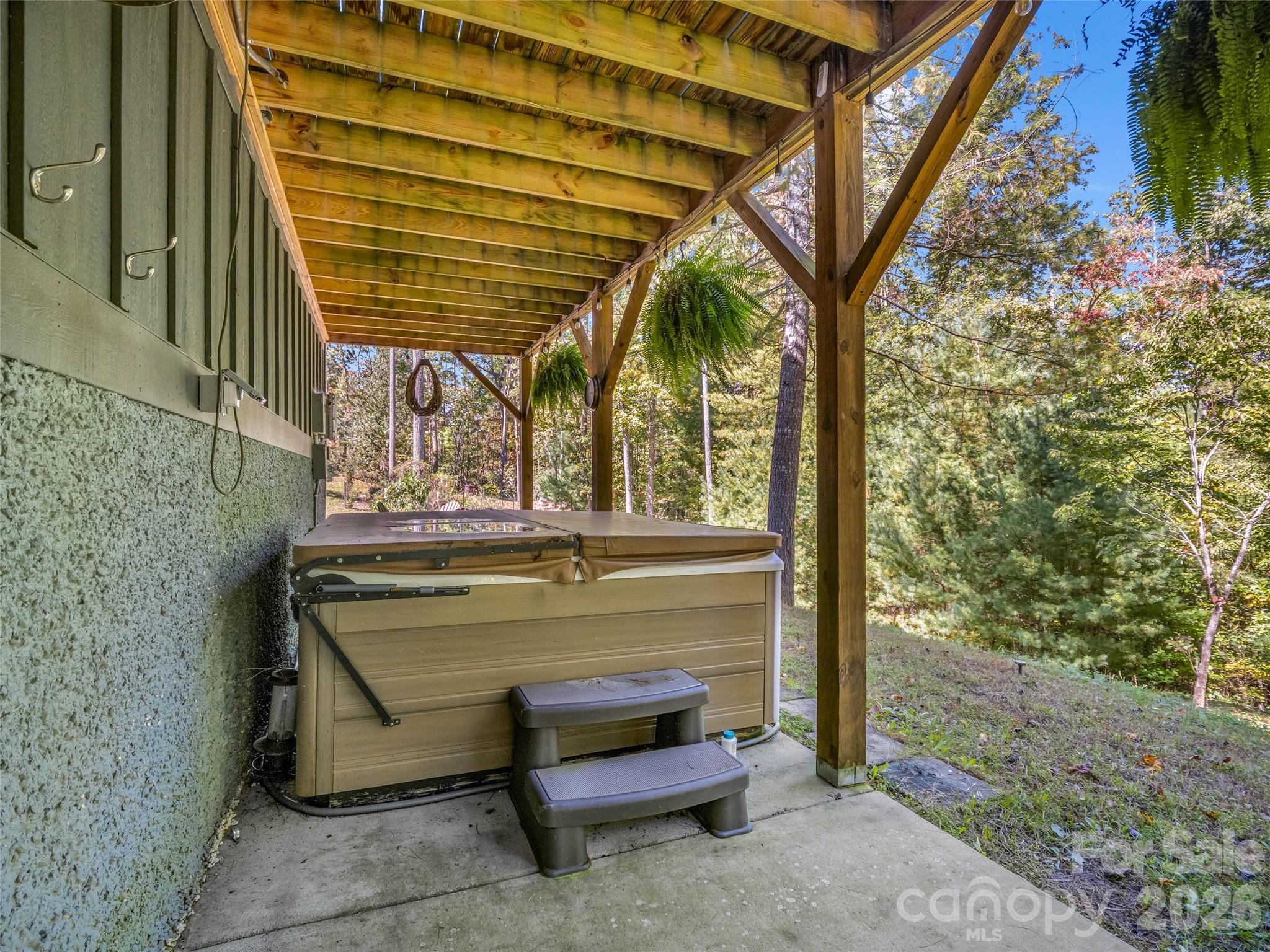Single Family Residence at 103 Garren Shady Way, Fairview, photo 39 of 48