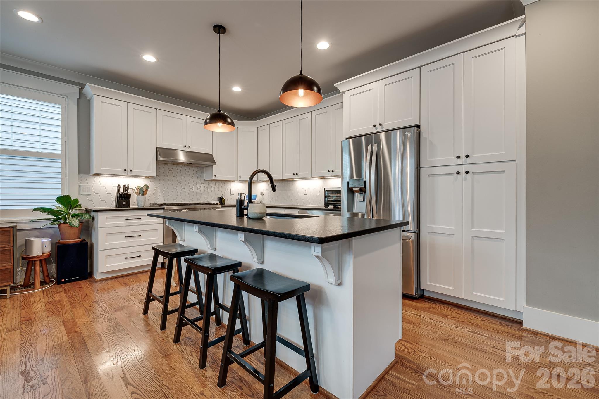 Single Family Residence at 1927 Hamorton Place, Charlotte, photo 6 of 34