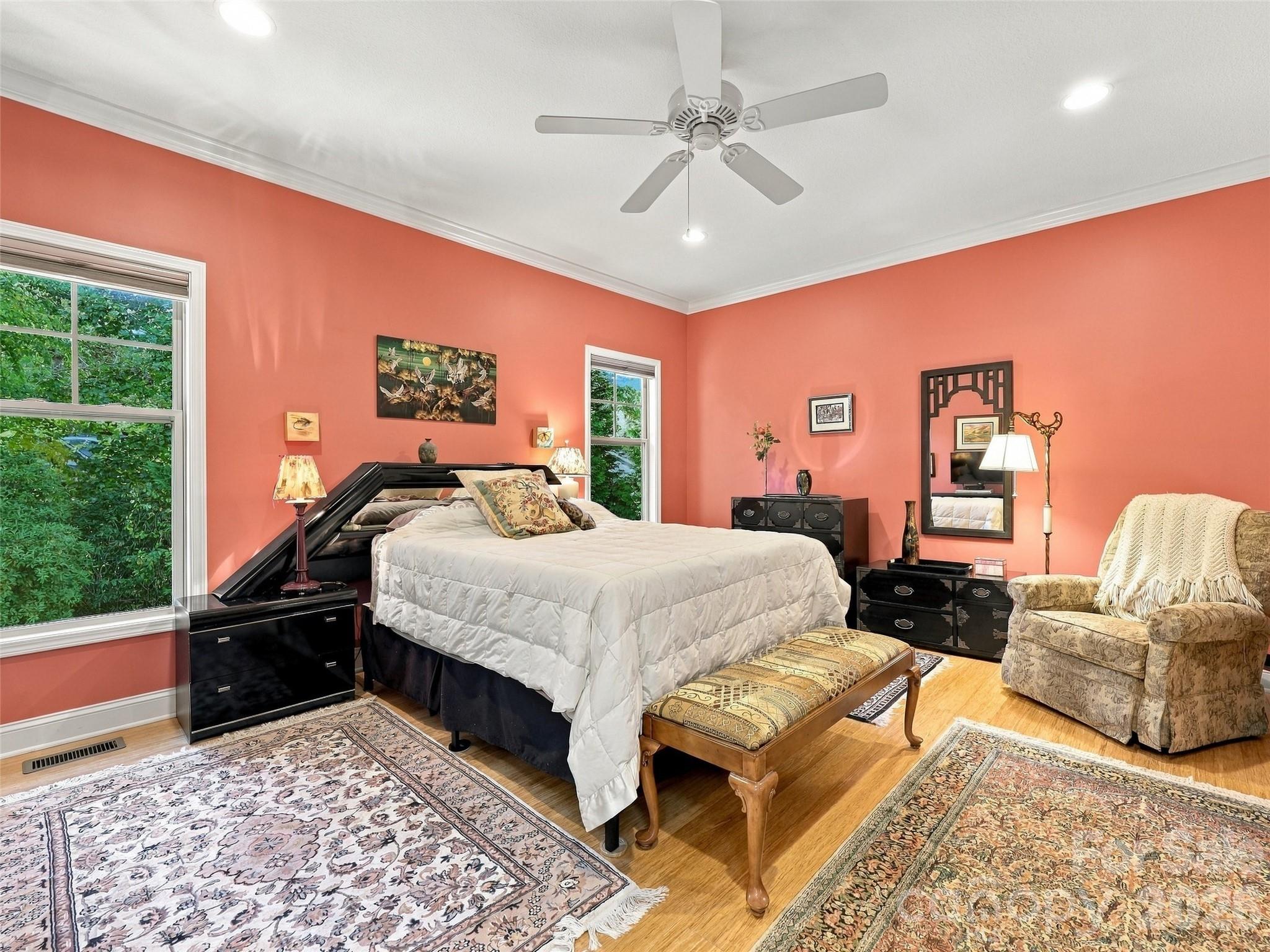Townhouse at 220 Waterside Drive, Hendersonville, photo 19 of 48