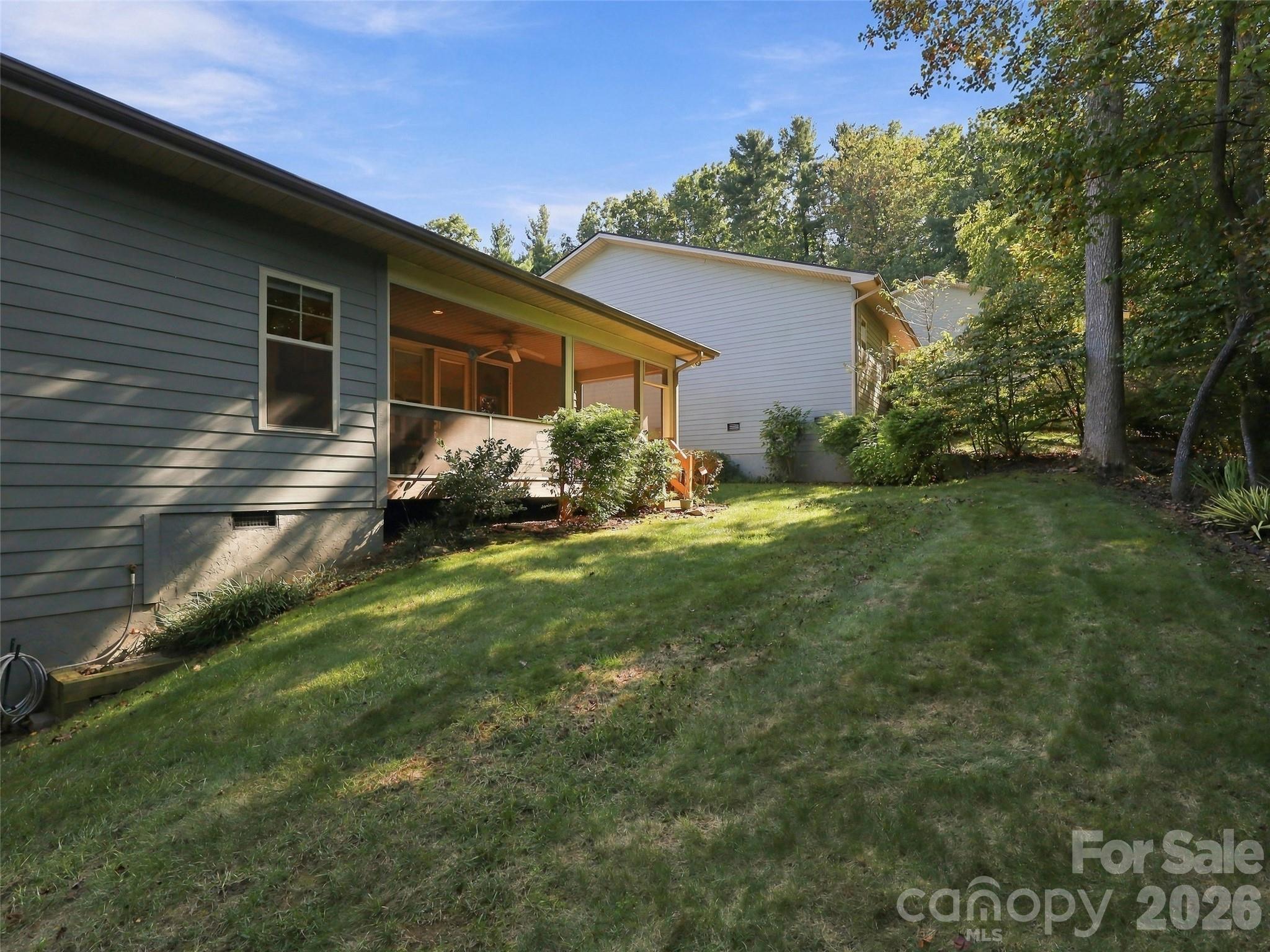 Townhouse at 220 Waterside Drive, Hendersonville, photo 47 of 48