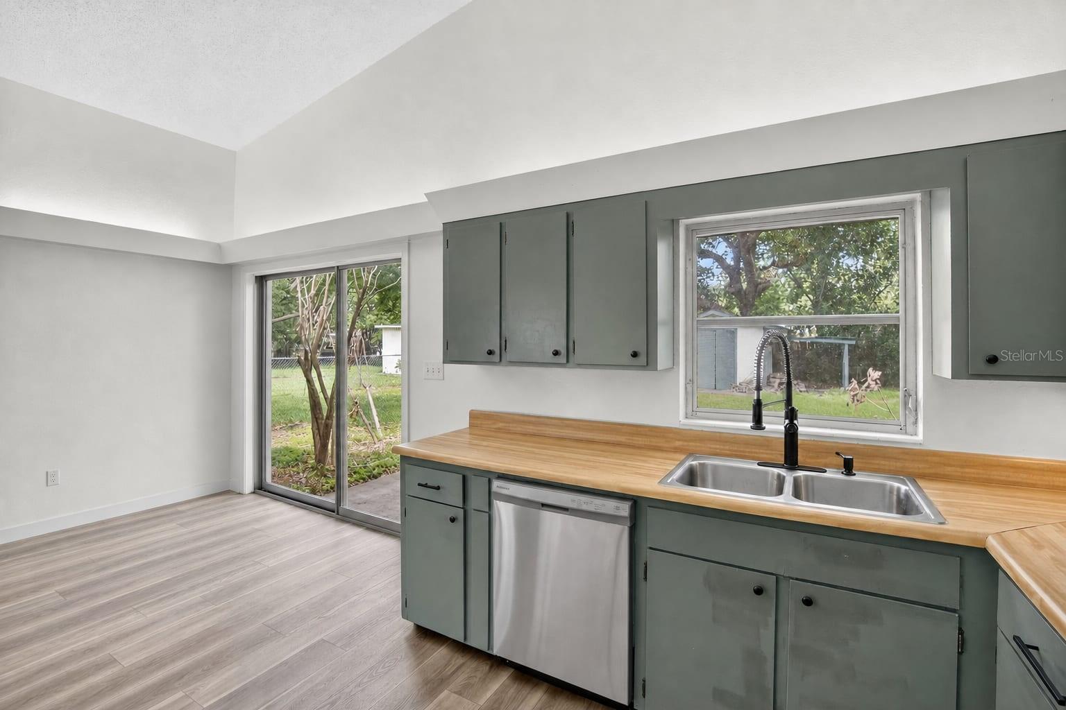 Single Family Residence at 113 6TH JPV ST, WINTER HAVEN, photo 12 of 44
