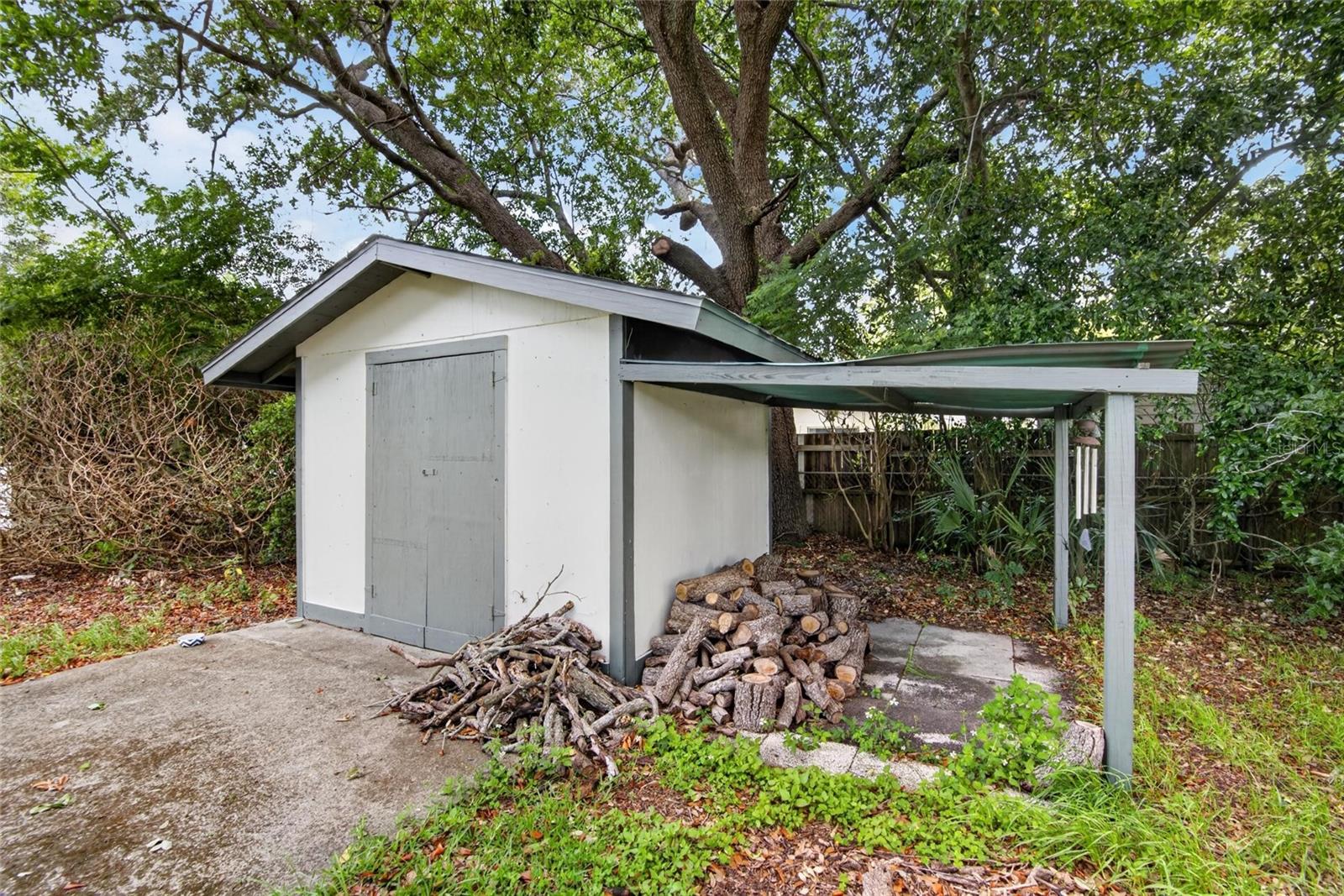 Single Family Residence at 113 6TH JPV ST, WINTER HAVEN, photo 41 of 44