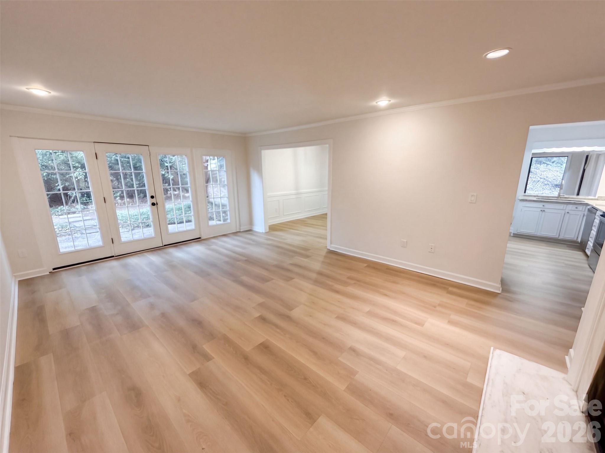 Condominium at 7022 Quail Hill Road, Charlotte, photo 3 of 20