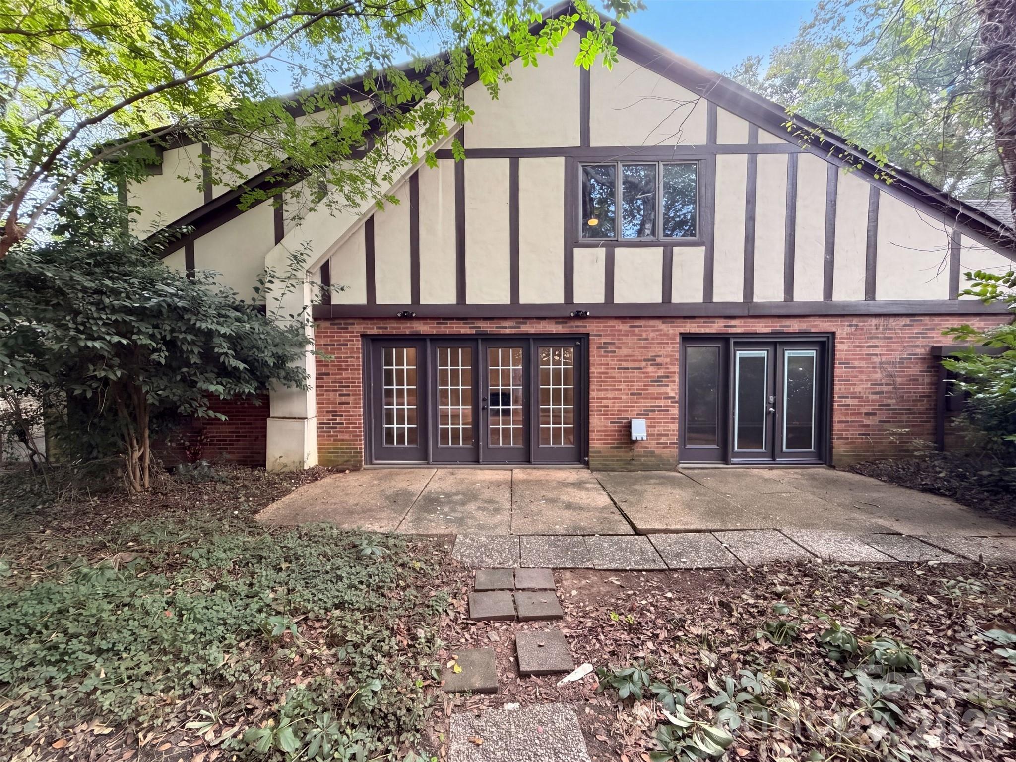 Condominium at 7022 Quail Hill Road, Charlotte, photo 5 of 20