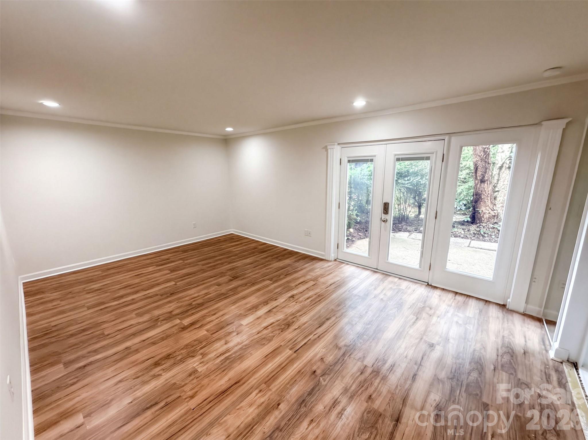 Condominium at 7022 Quail Hill Road, Charlotte, photo 11 of 20
