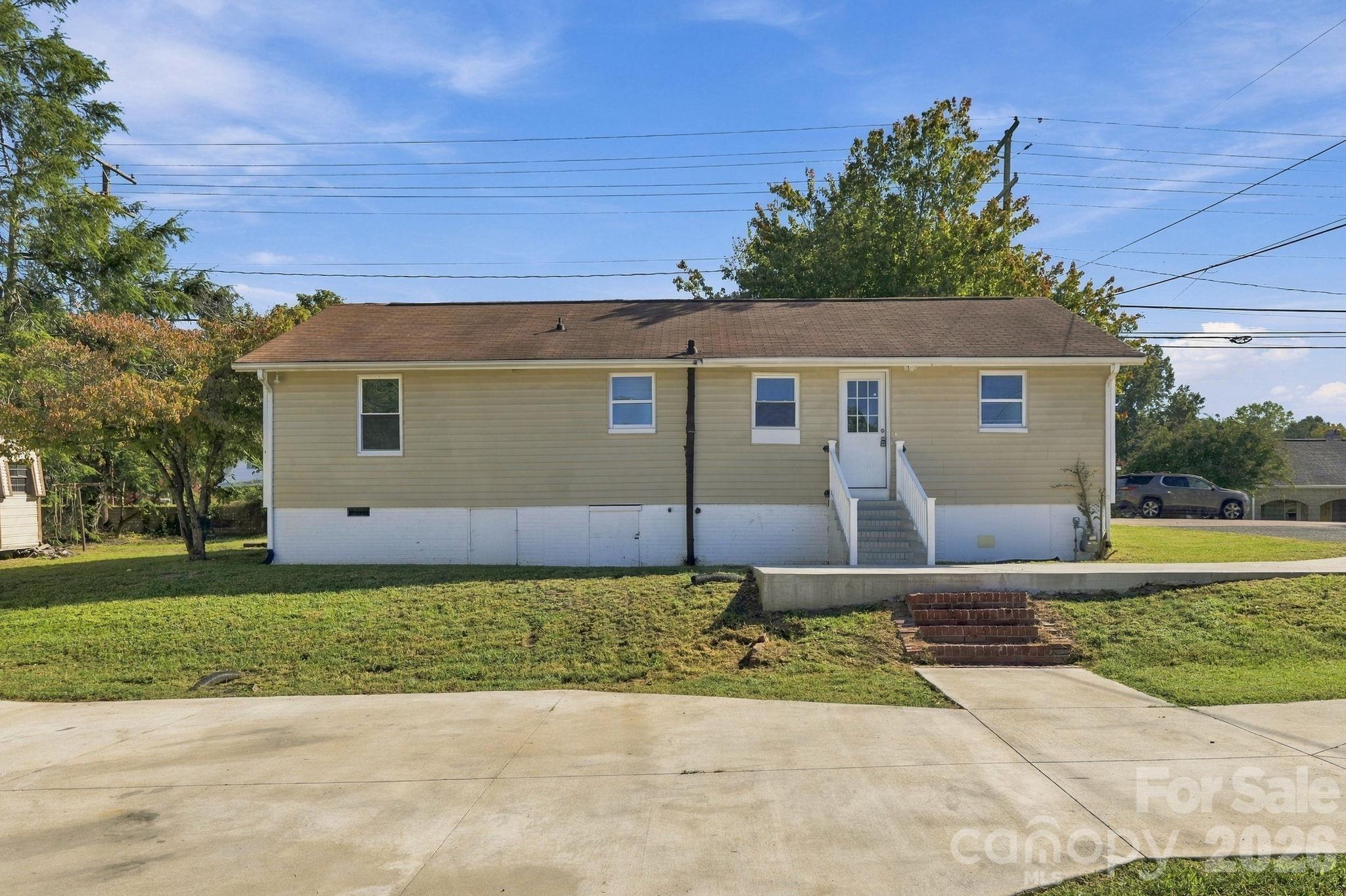 Single Family Residence at 514 S Chapel Street, Landis, photo 25 of 28