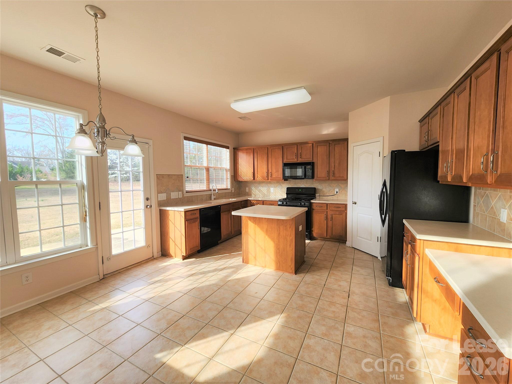 Single Family Residence at 9618 Chanson Place, Matthews, photo 11 of 21