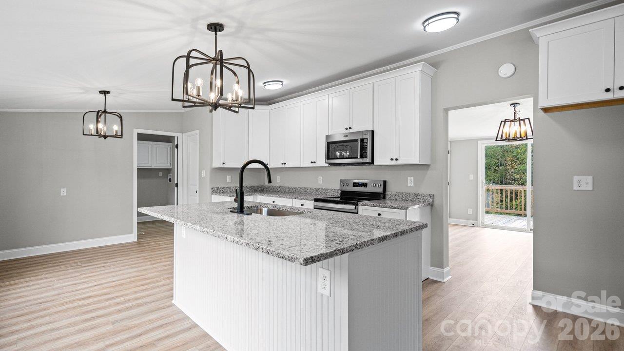 Single Family Residence at 140 Ridge Creek Drive, Troutman, photo 16 of 26