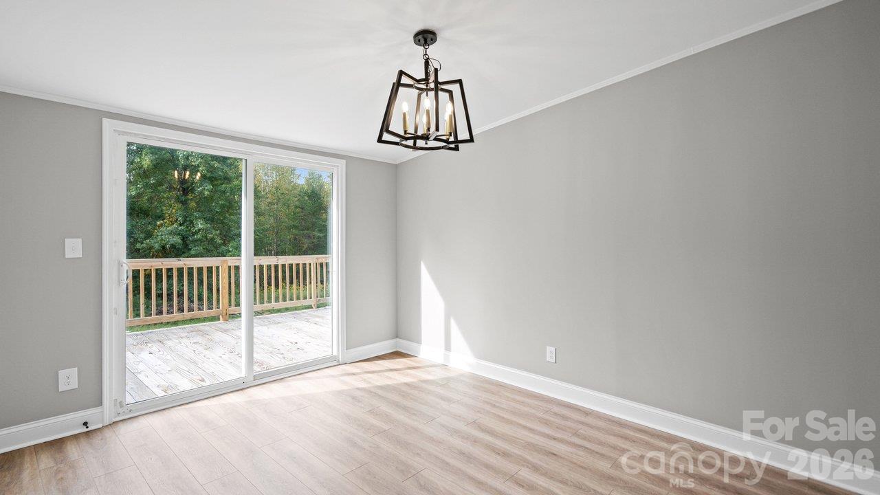 Dining area - 140 Ridge Creek Drive, Troutman