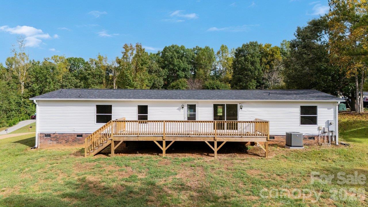 Single Family Residence at 140 Ridge Creek Drive, Troutman, photo 23 of 26