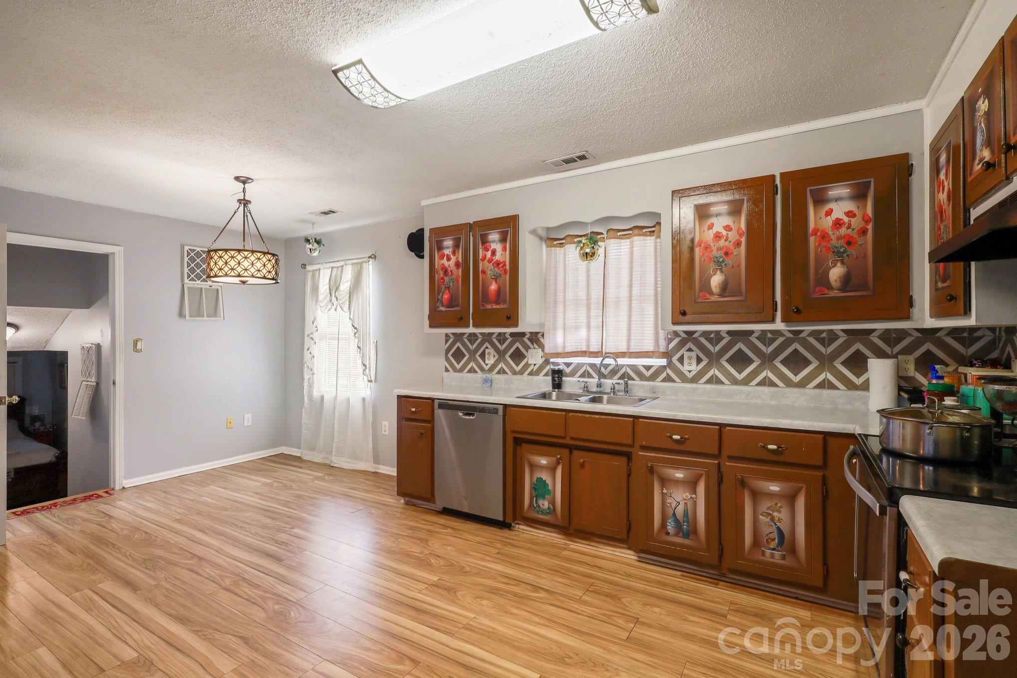 Single Family Residence at 938 Lyndsey Brooke Court, Lincolnton, photo 7 of 11