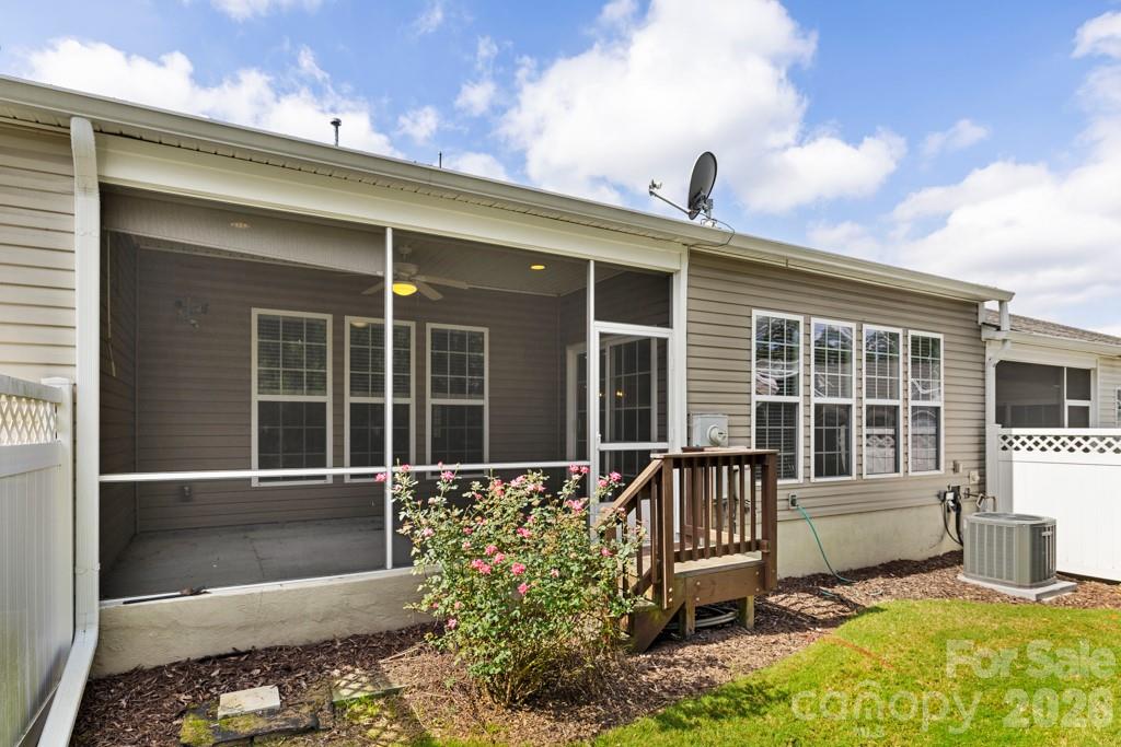 Screened in porch - 9018 Smokey Hill Lane, Indian Land