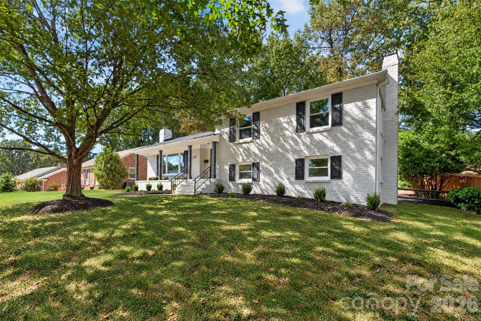 Single Family Residence at 3918 Rhodes Avenue, Charlotte, photo 3 of 45