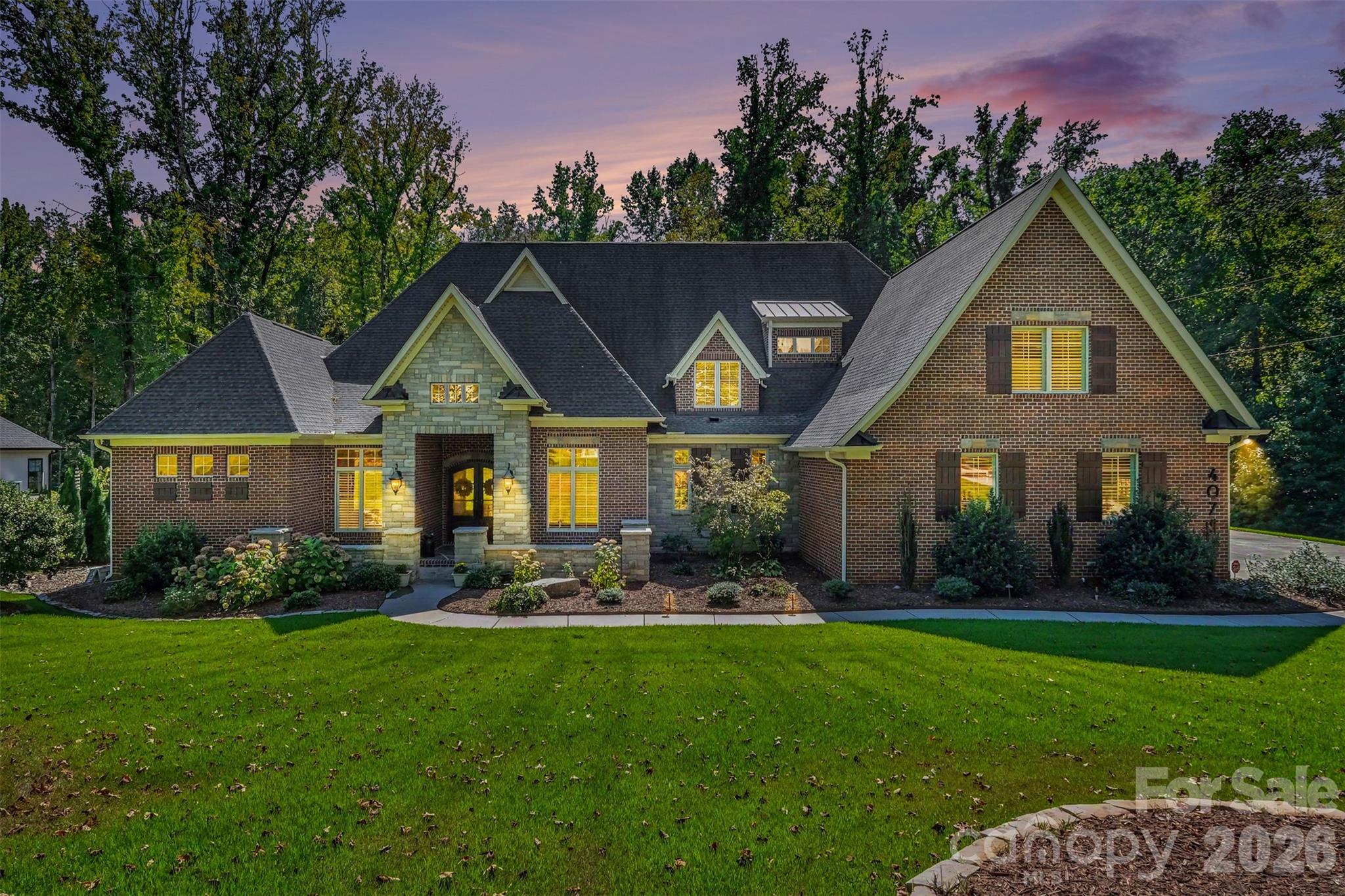 Single Family Residence at 4071 Poplar Ridge Drive, Fort Mill, photo 2 of 47