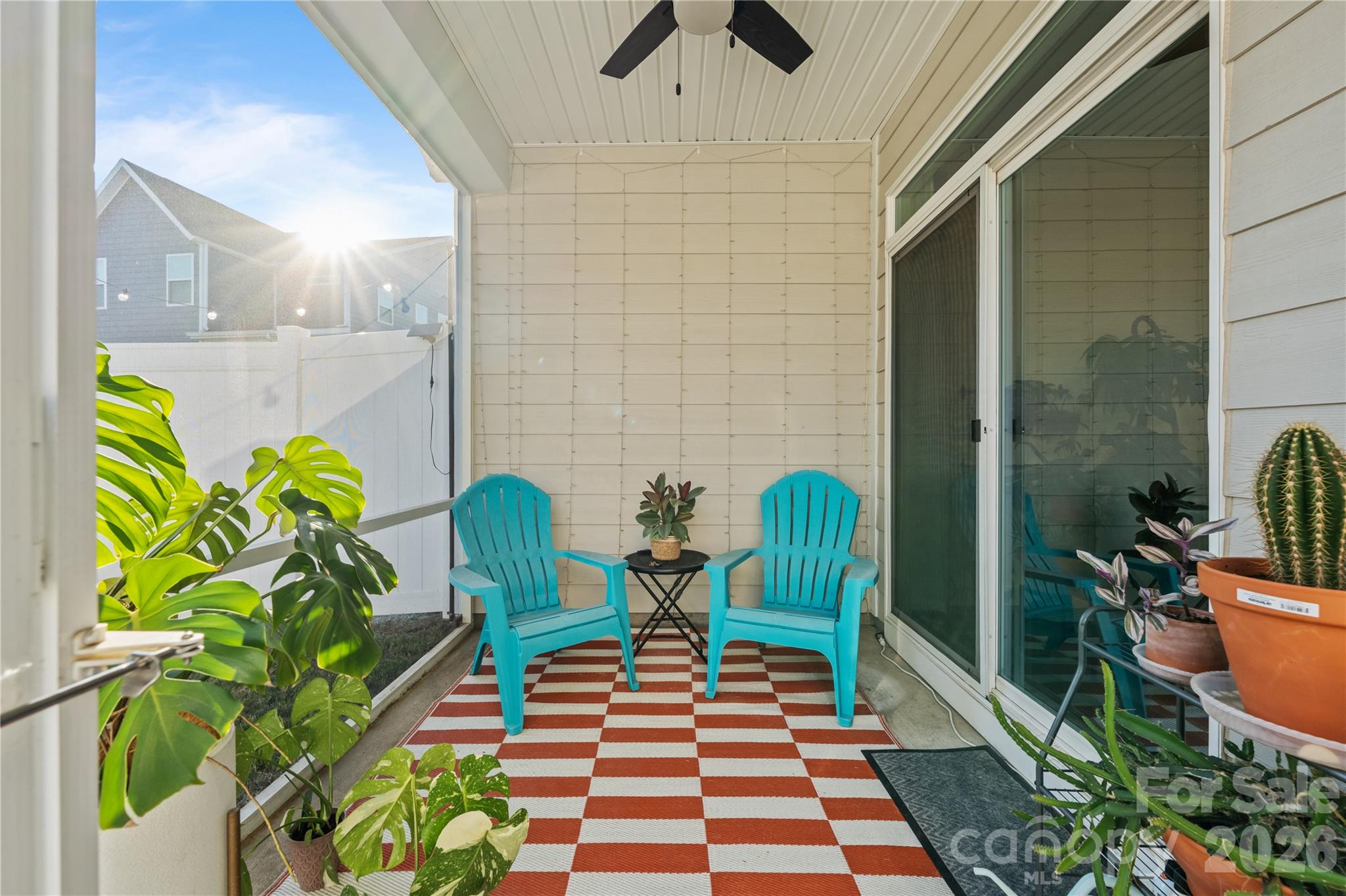 Screened-In Porch - 4035 Rothwood Lane, Harrisburg