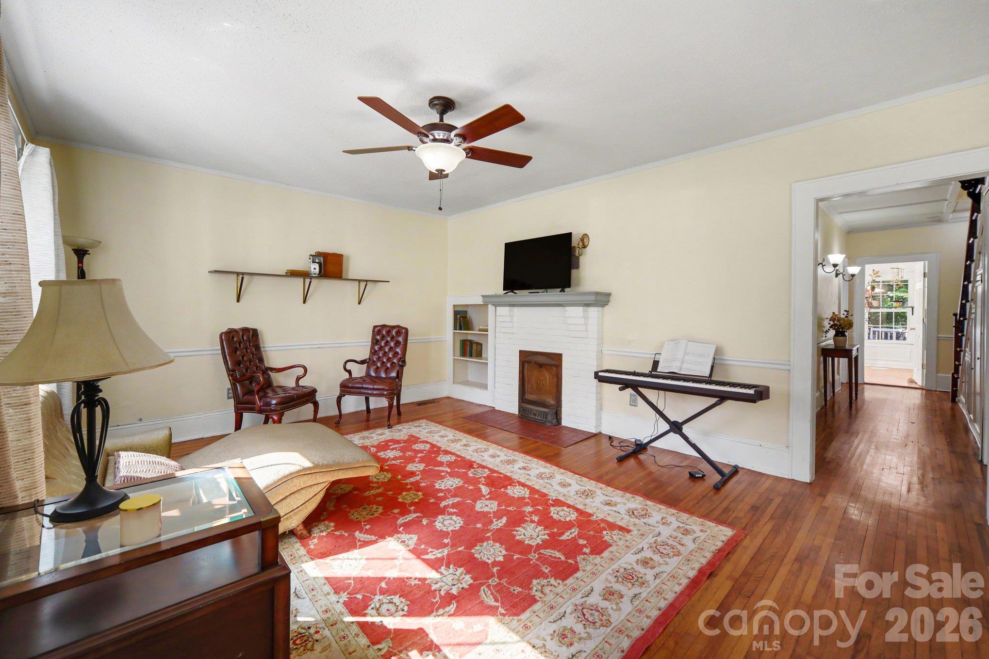 Single Family Residence at 821 S Chester Street, Gastonia, photo 3 of 30