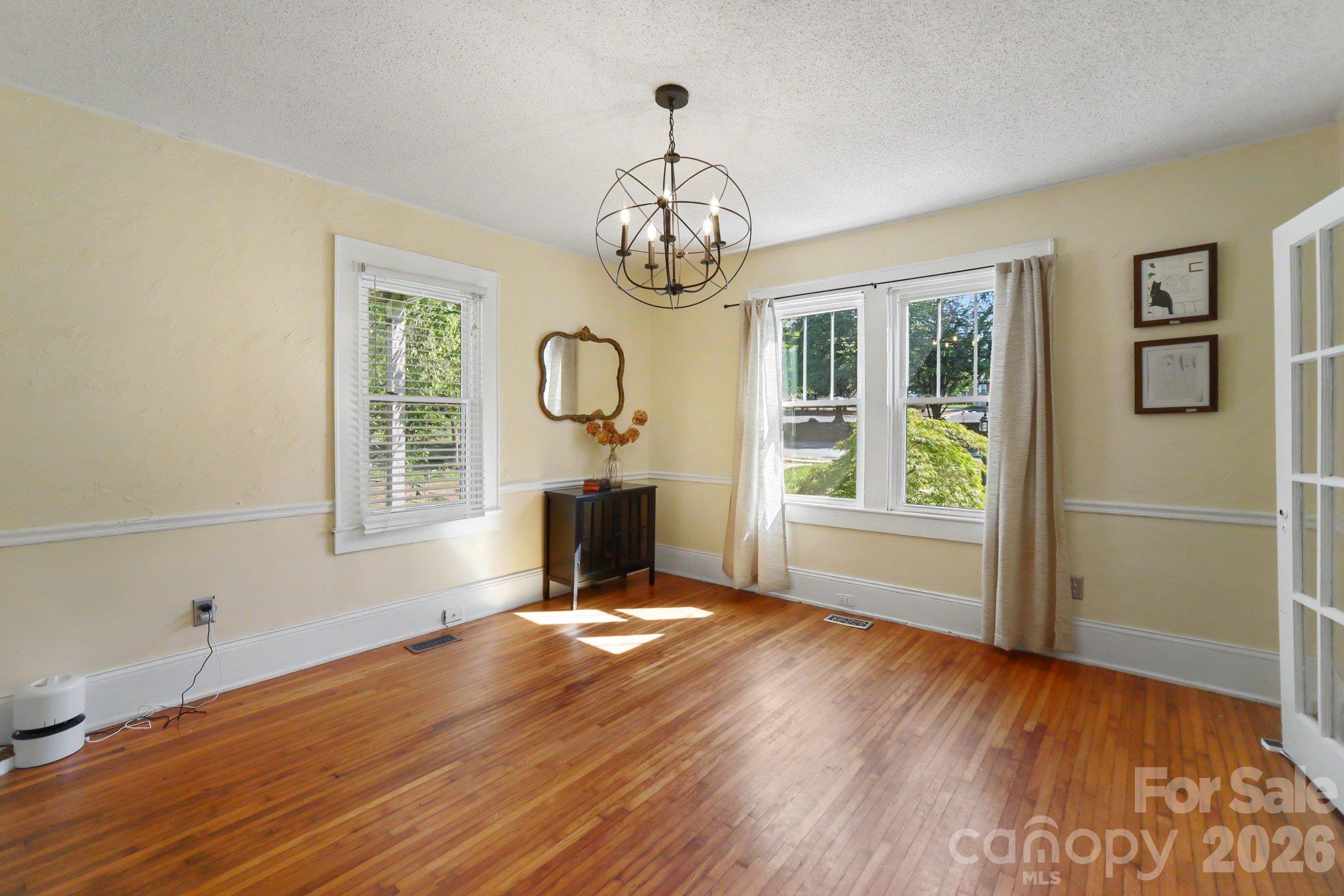 Single Family Residence at 821 S Chester Street, Gastonia, photo 8 of 30