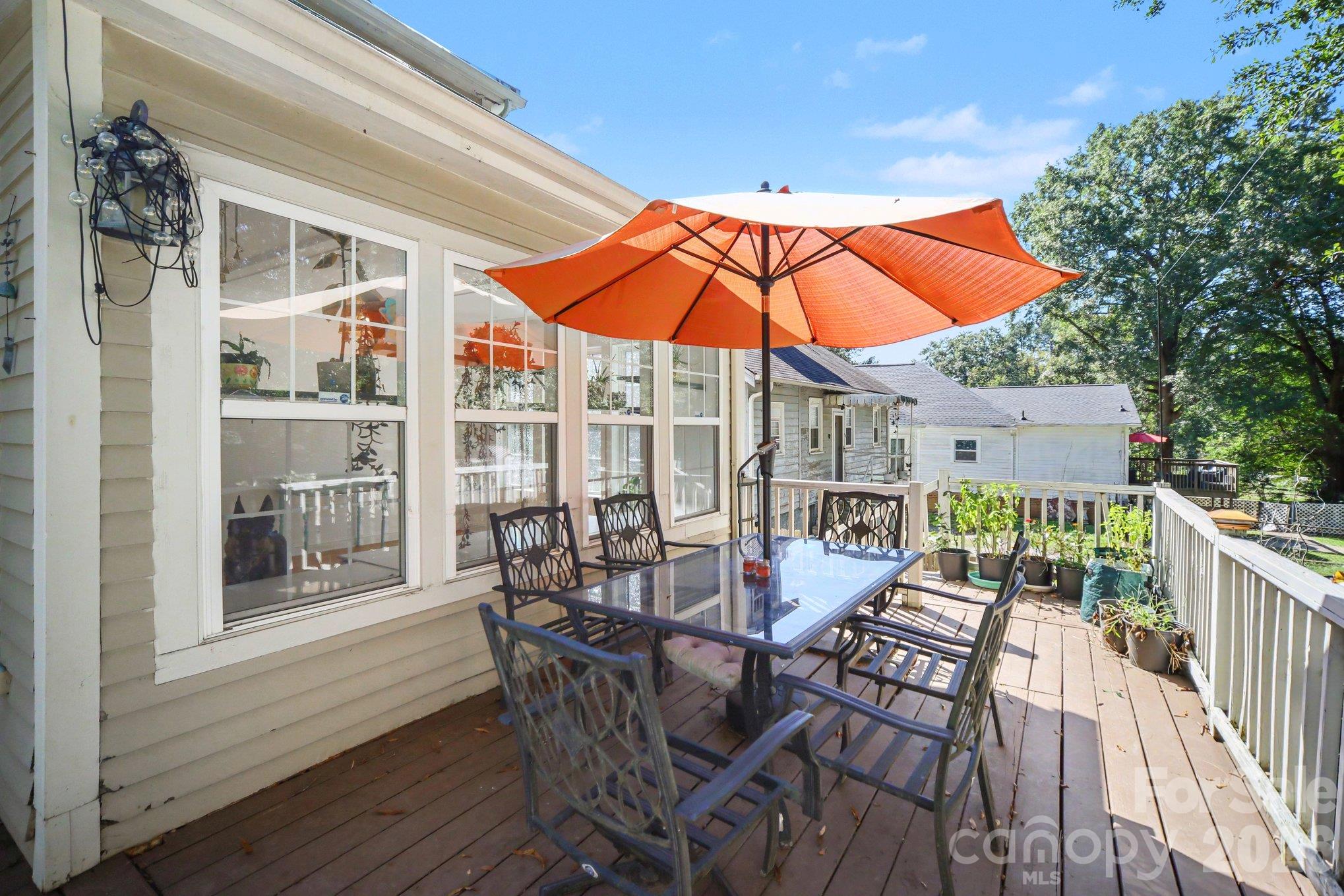 Single Family Residence at 821 S Chester Street, Gastonia, photo 26 of 30