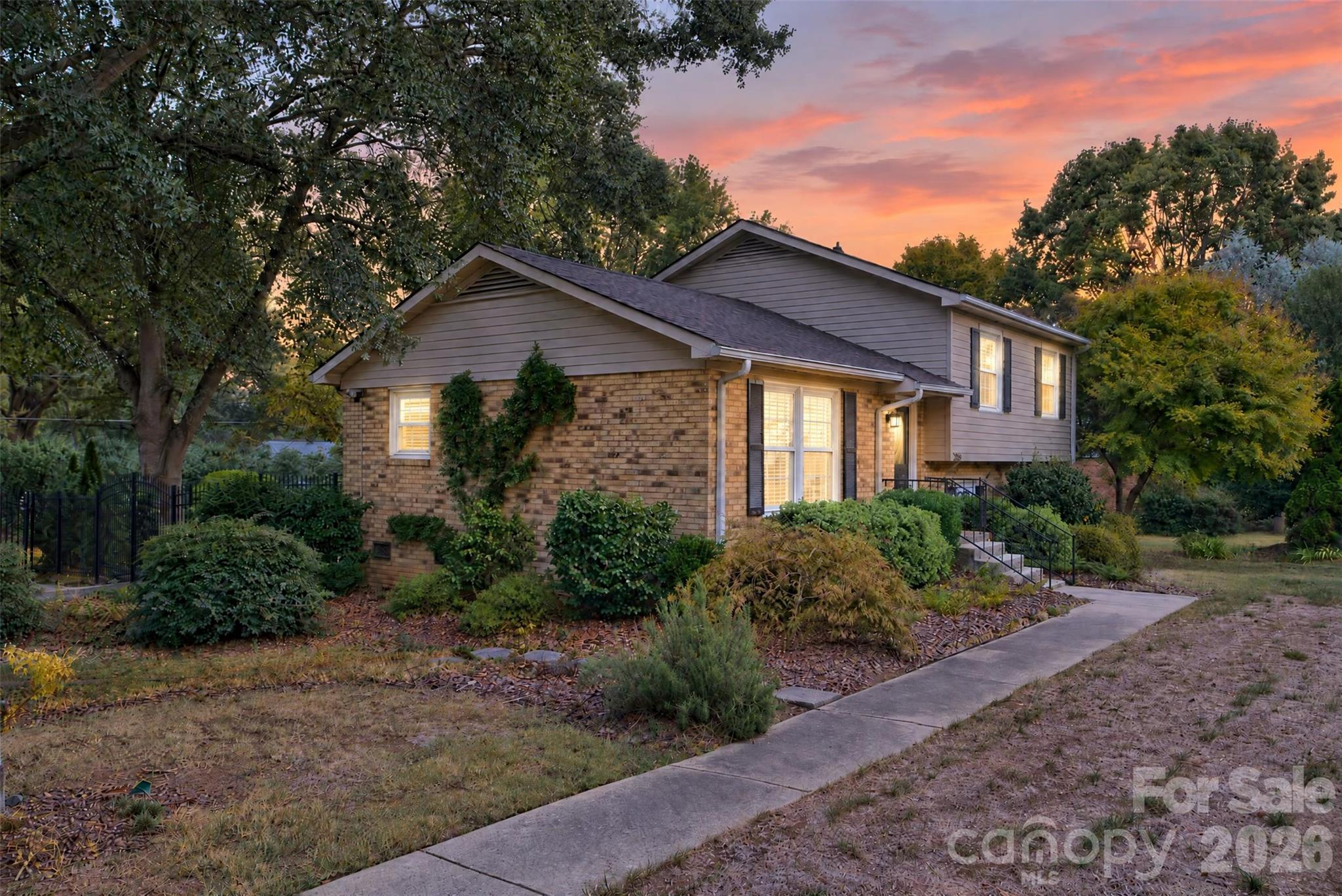 Single Family Residence at 3130 Rea Road, Charlotte, photo 48 of 48
