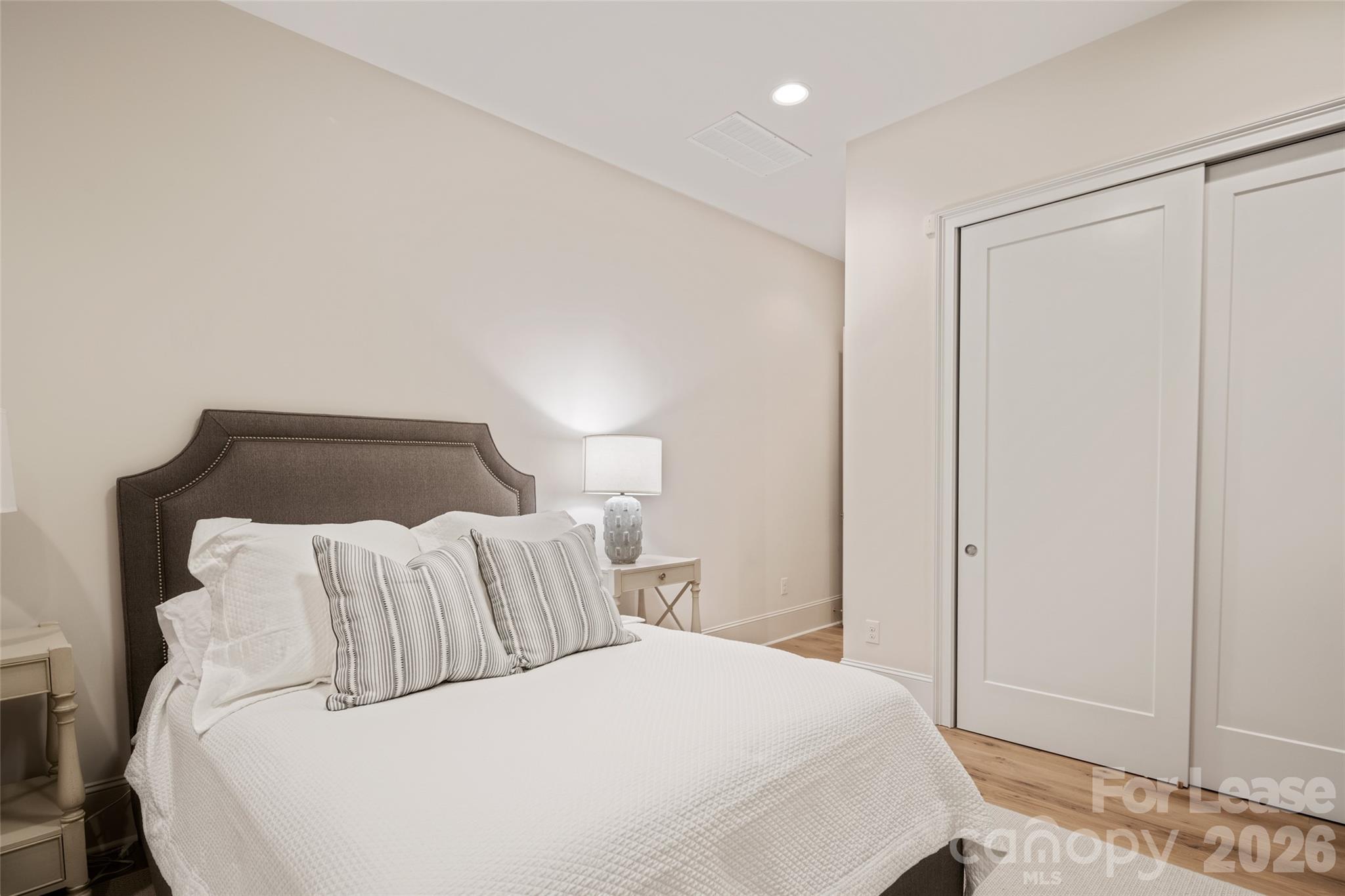 Townhouse at 1708 Lombardy Circle, Charlotte, photo 25 of 27